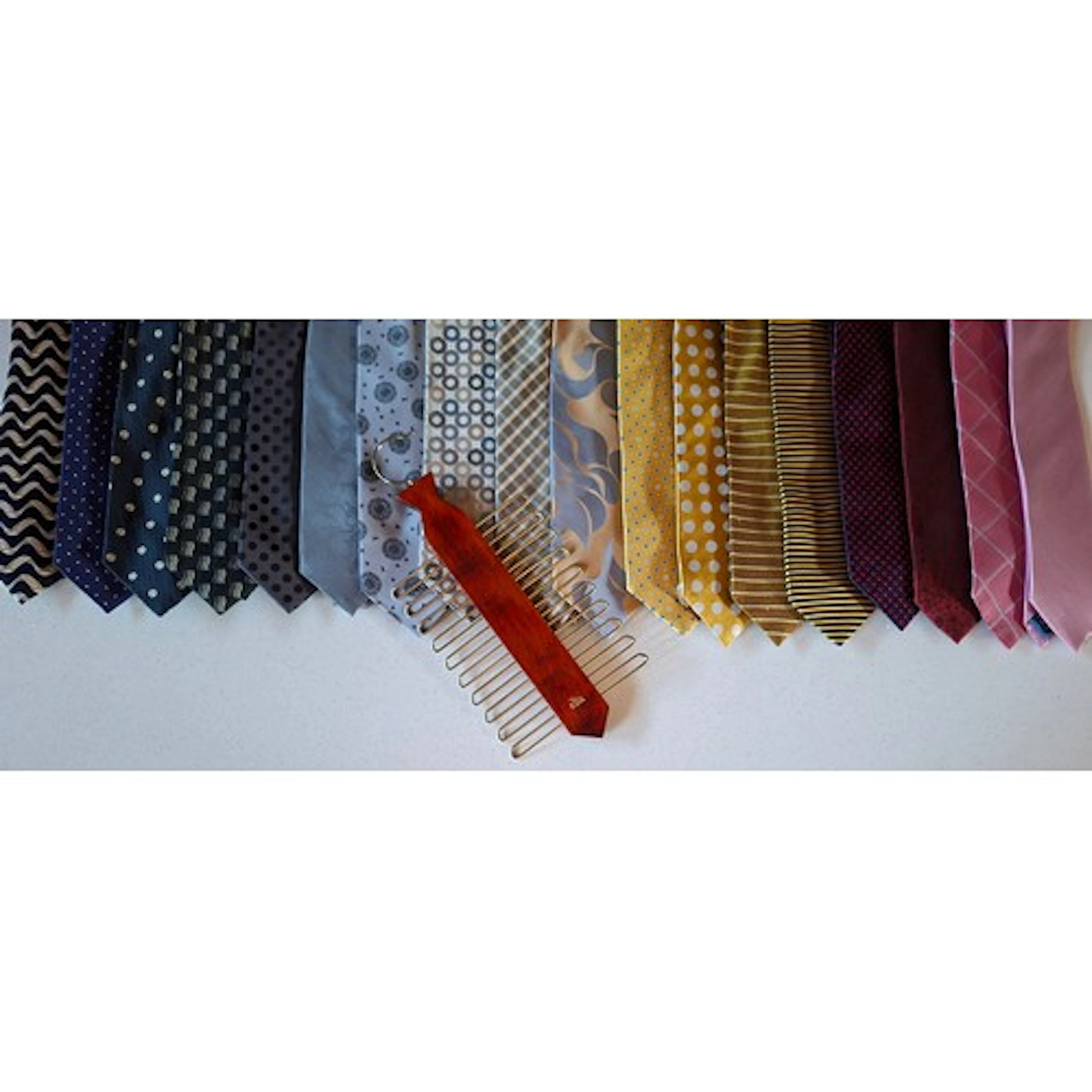 Eighteen gents silk ties to include Giorgio Armani, M&S, T.M...