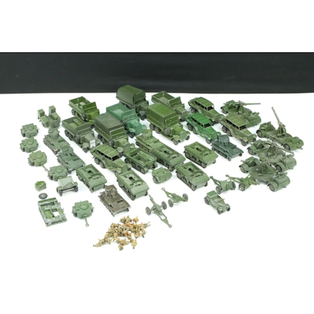 38 Mid 20th C Dinky military diecast models featuring vehicl...