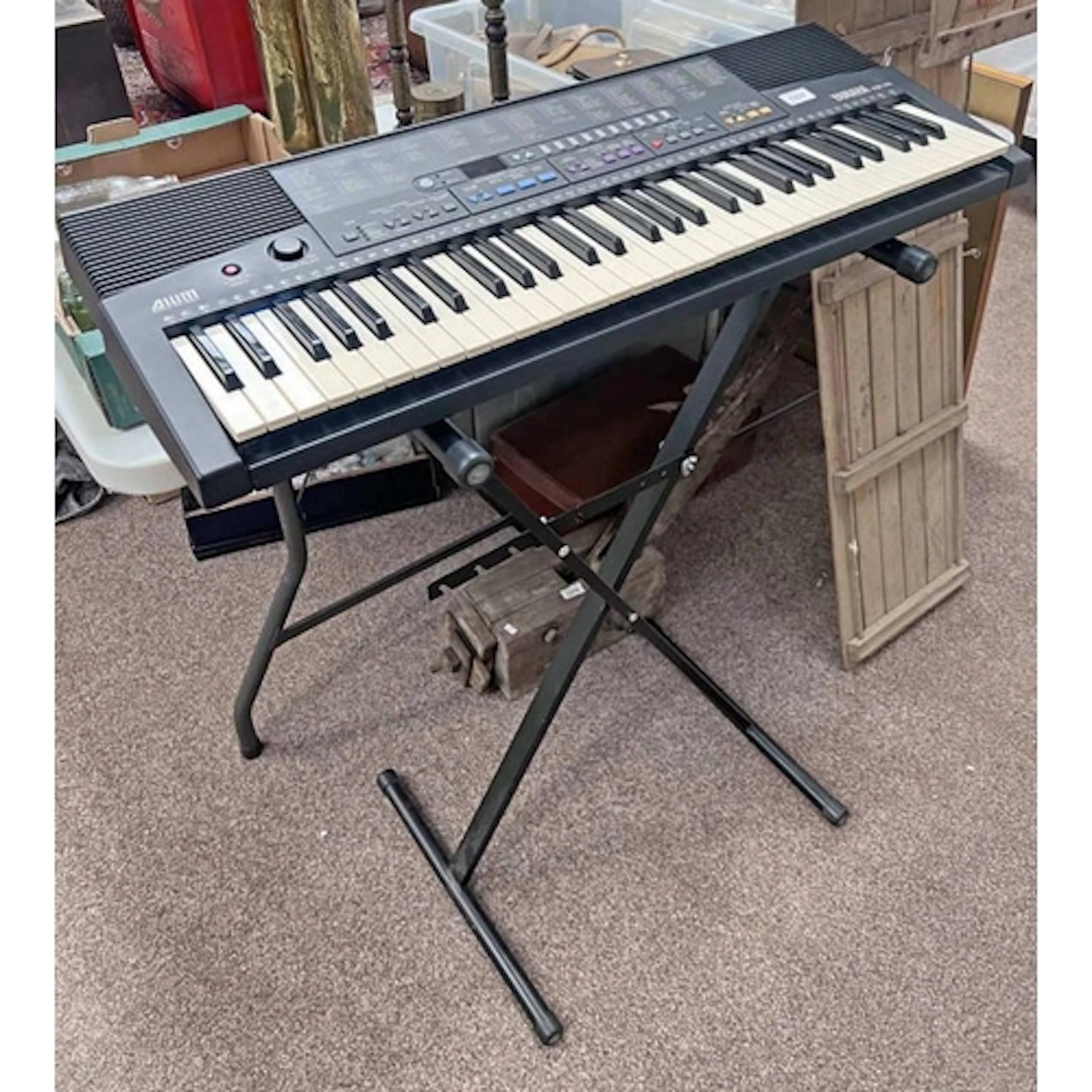 YAMAHA PSR-210 ELECTRIC KEYBOARD ON STAND