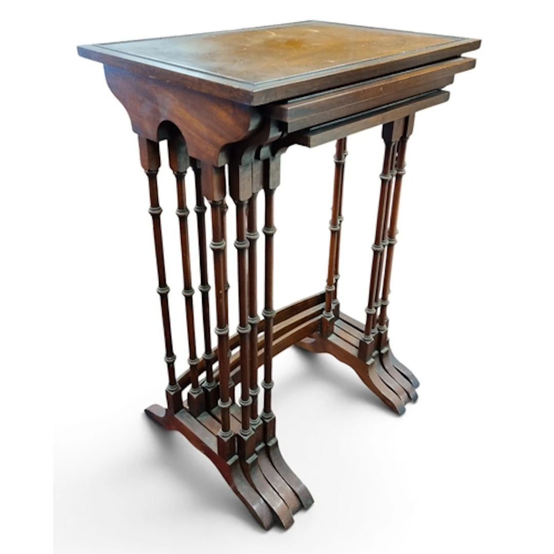 A good quartetto Mahogany Nest of Tables. 50 x 35 x H 71 cm ...