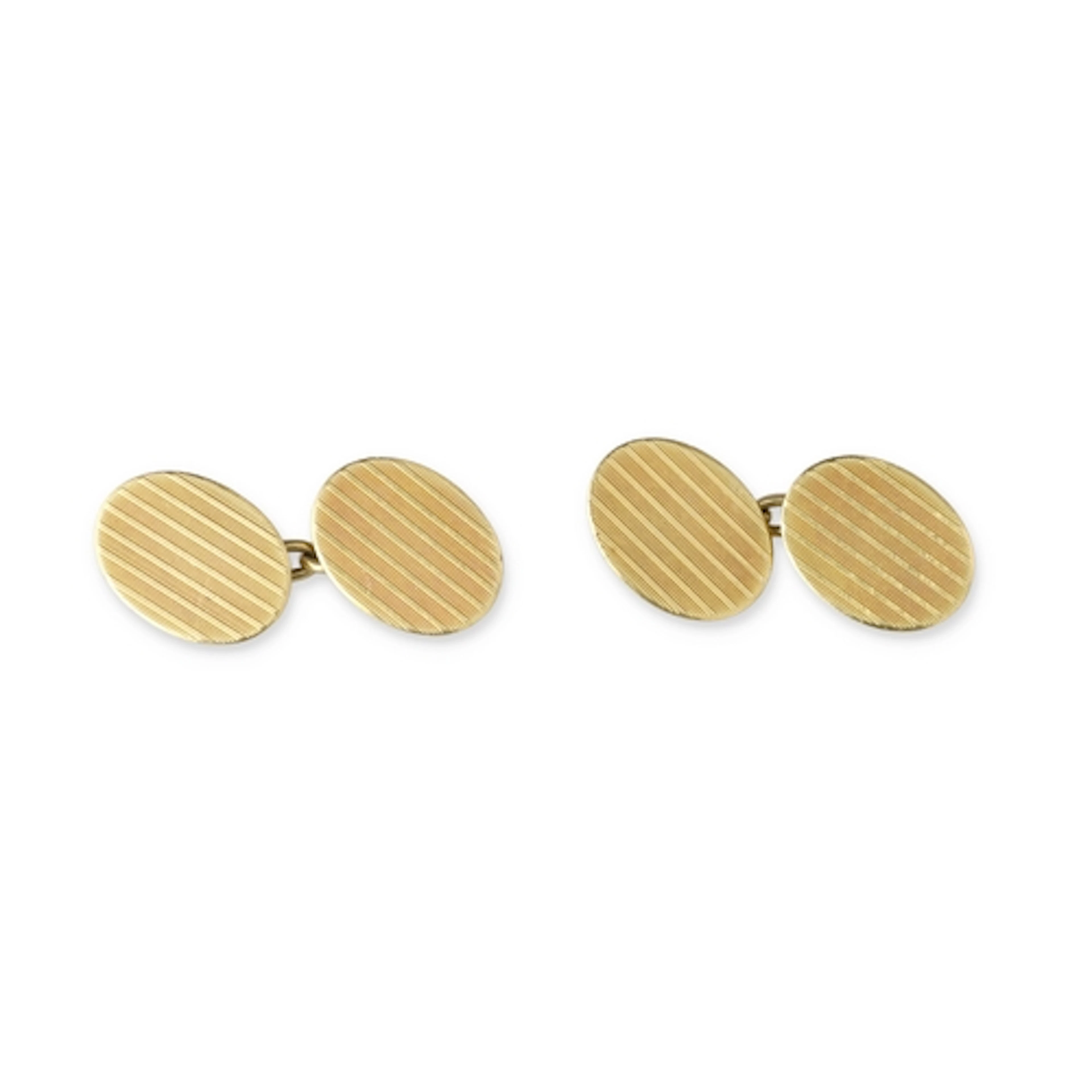 AN PAIR OF 18CT GOLD CUFFLINKS, MAKERS MARK C&F Weight: ...