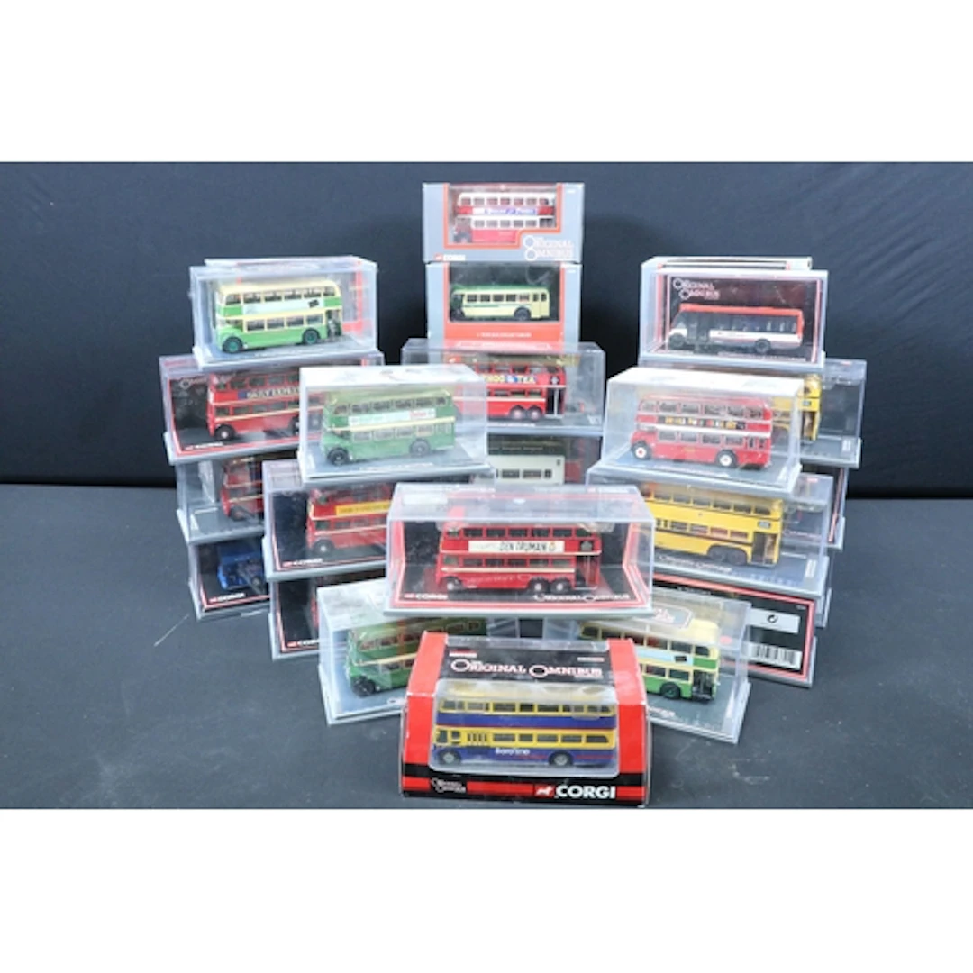 30 boxed / cased Corgi Original Omnibus diecast model buses ...