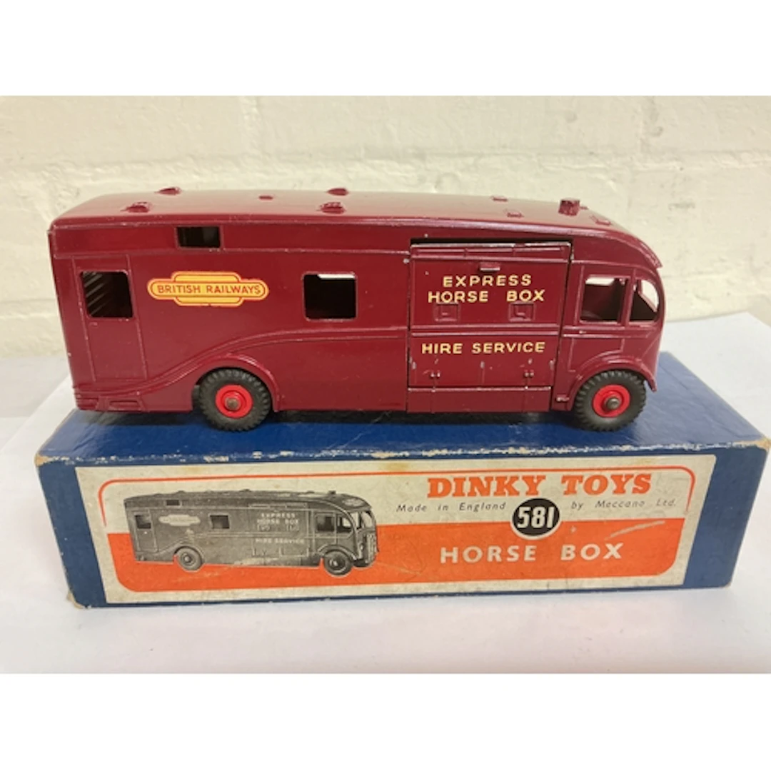 A Boxed Dinky Horse Box #581. No Reserve.