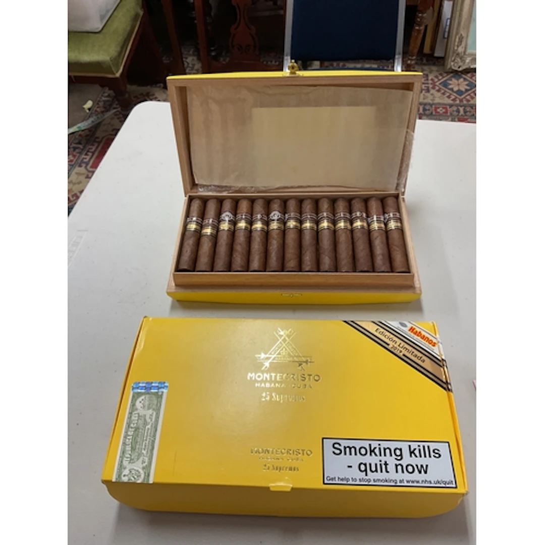 2019 limited edition Montecristo 25 Supremes.