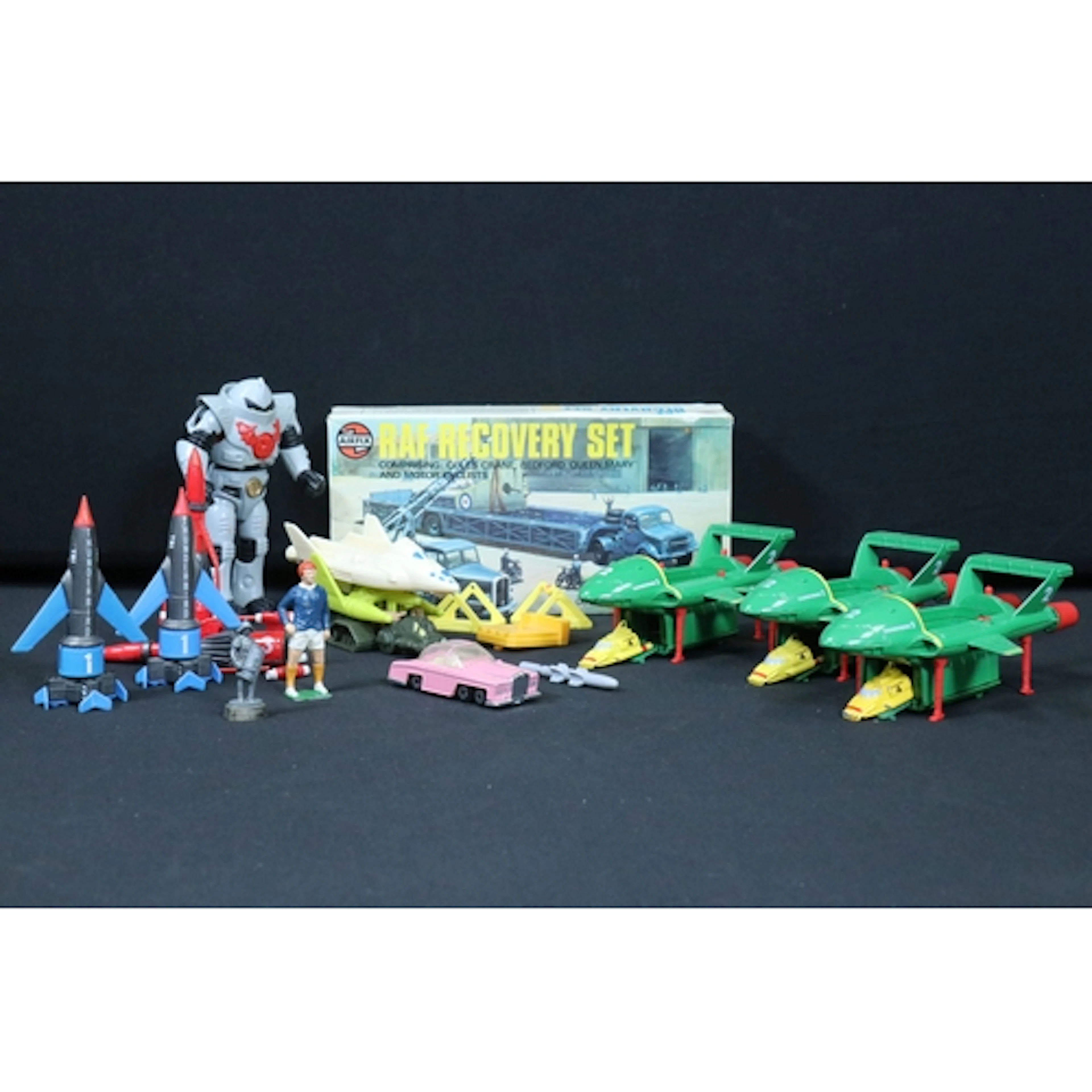 Small quantity of toys to include Mattel Masters Of The Univ...