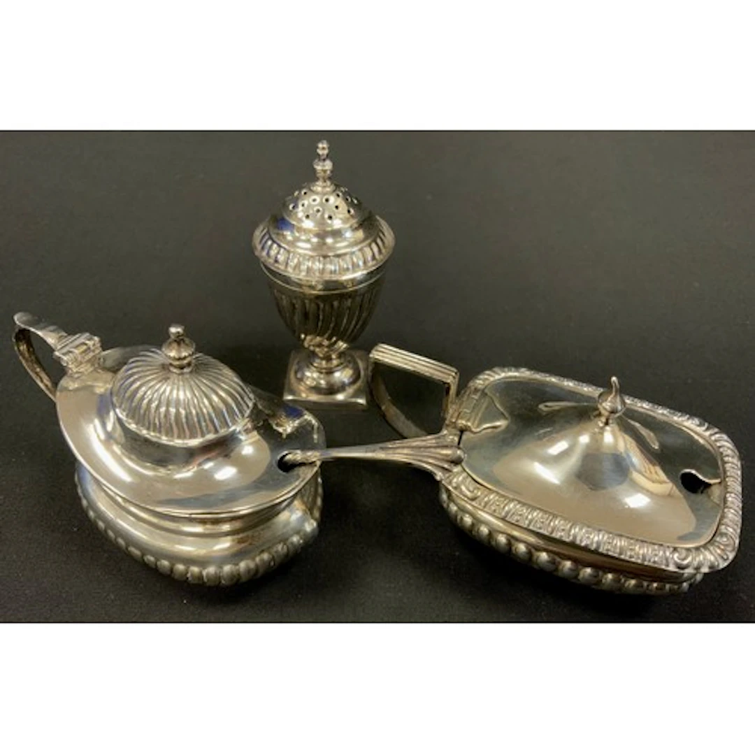 A Victorian silver mustard pot, George Nathan & Ridley Hayes...