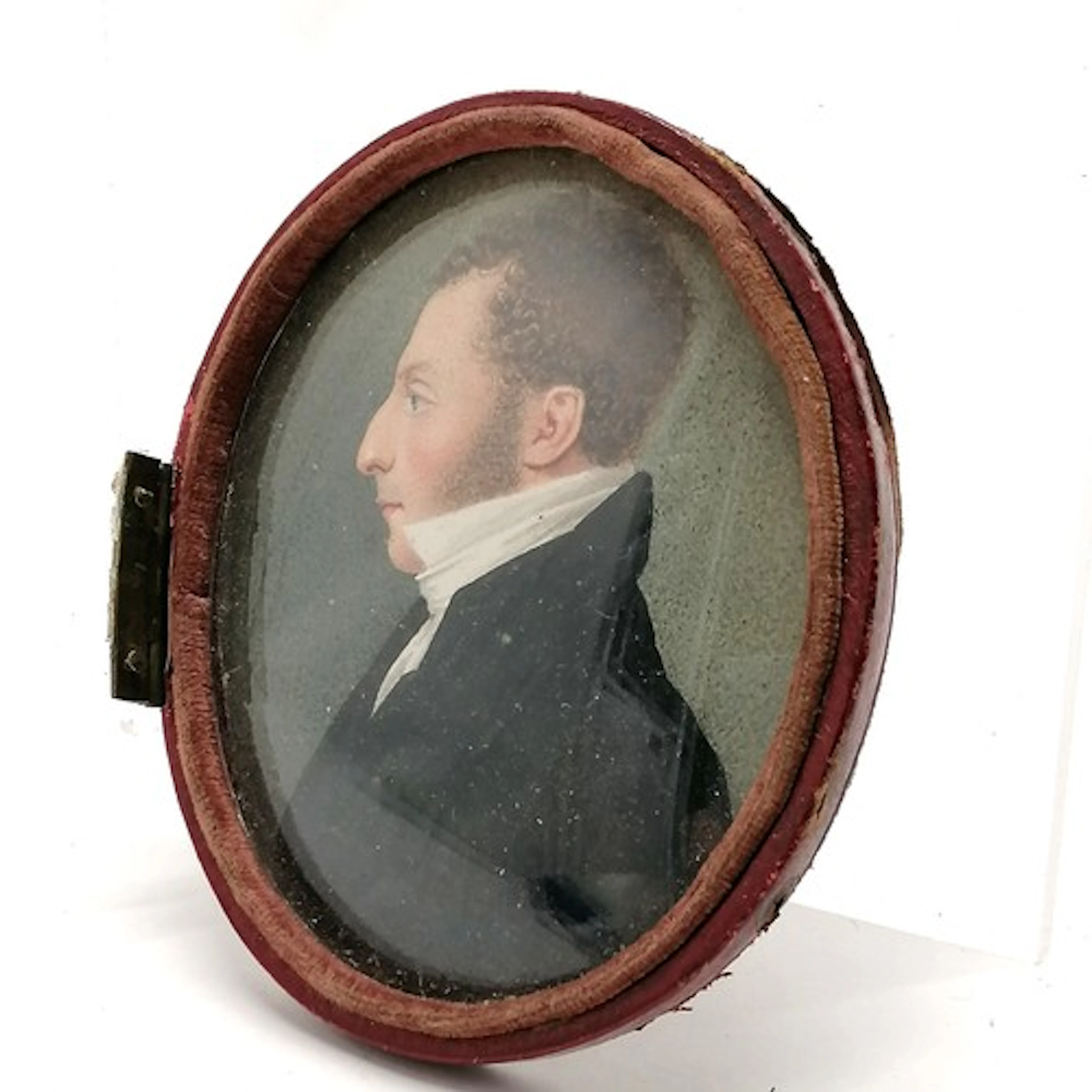 Antique hand painted portrait miniature of a gentleman weari...