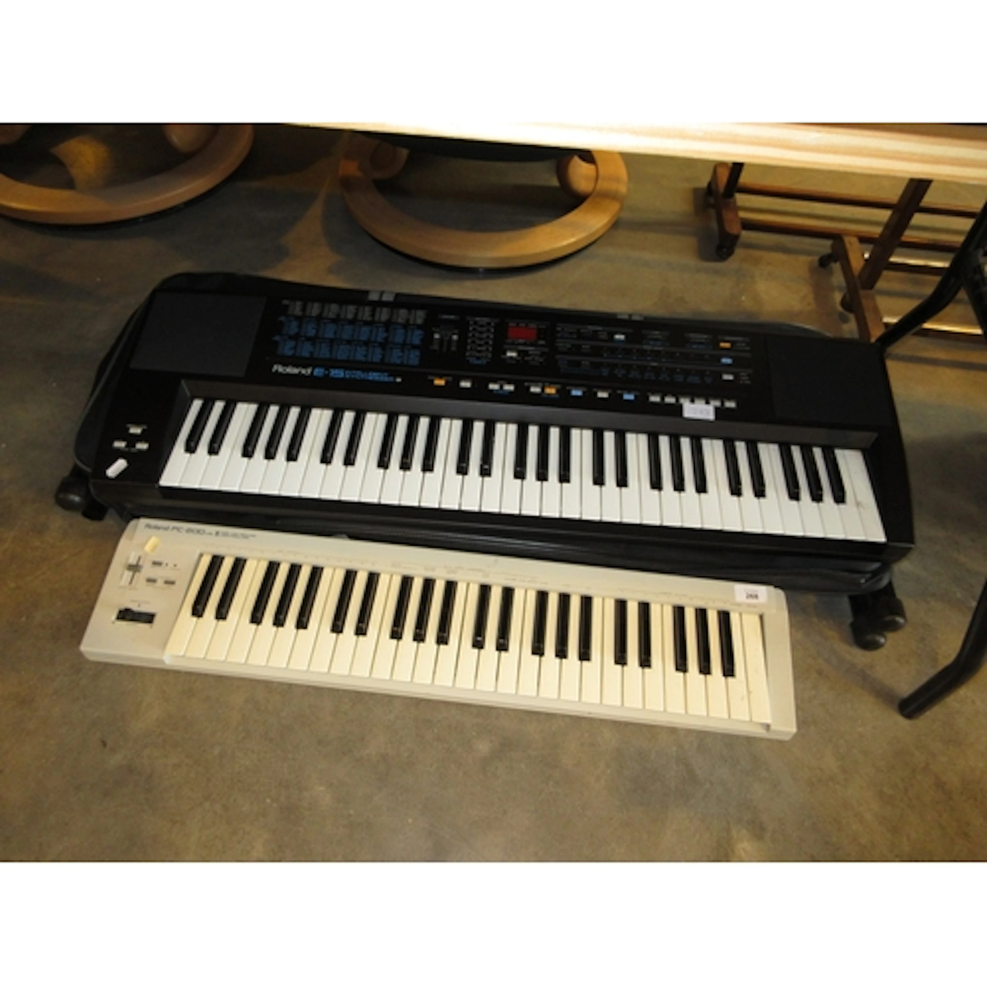 Roland E-15 Intelligent Synthesiser and Roland PC-200 MK II ...
