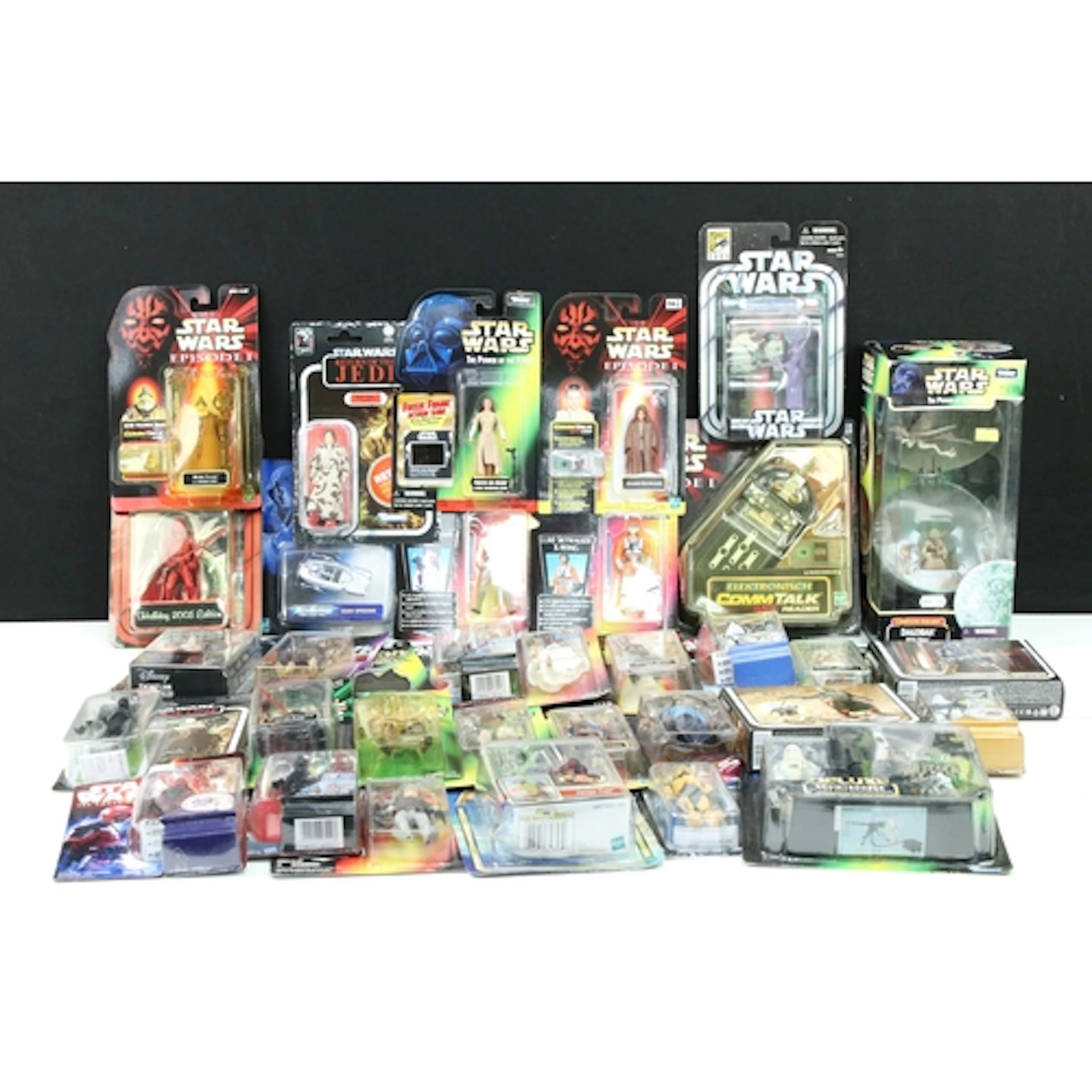 Star Wars - 34 Boxed / carded Star Wars figures and figure s...