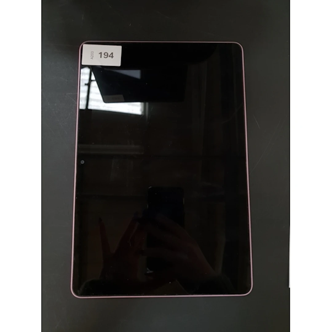AMAZON KINDLE FIRE 10 model M2V3RV, screen scratched Note: I...