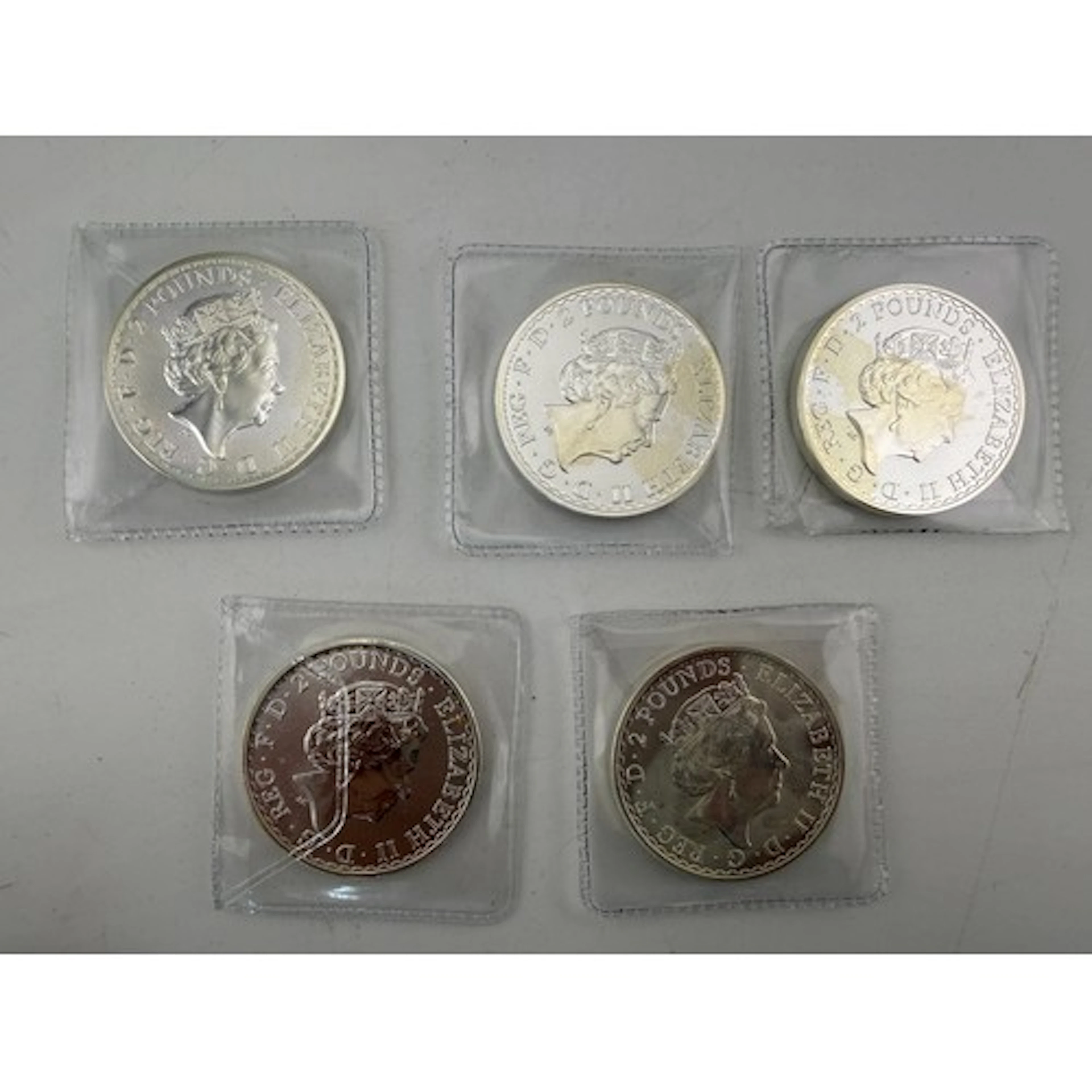 Five 2 Pound 1oz 2020 Britannia 999 Fine Silver coins. (5)