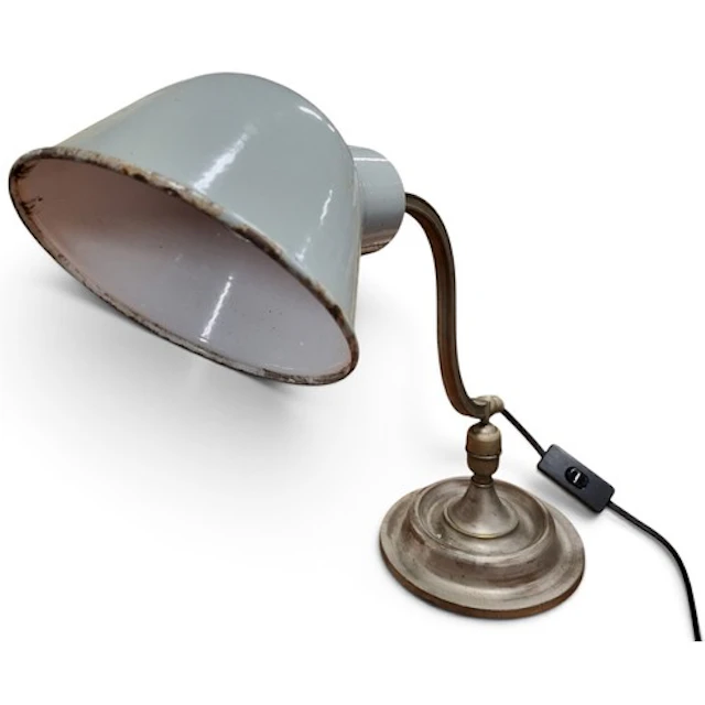 A good 1930-50s Desk Lamp with a heavy cast iron base and en...