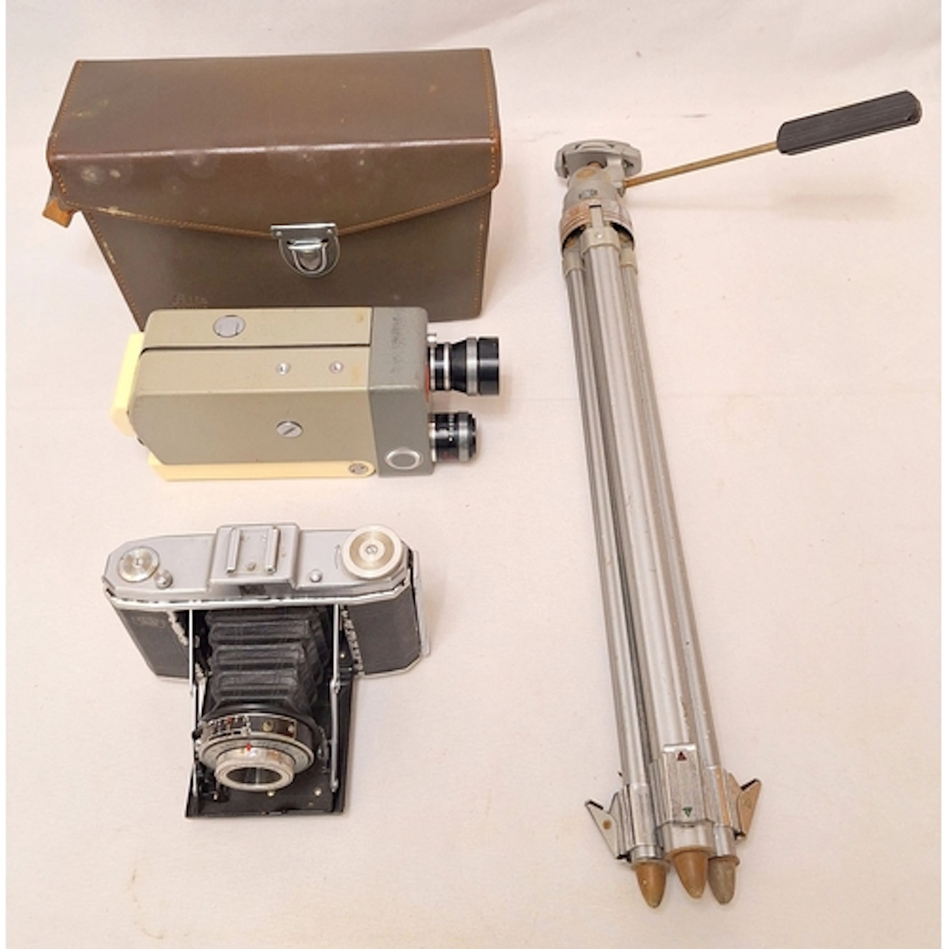 Vintage Zeiss Ikon Folding Camera, vintage Bilora tripod, ca...