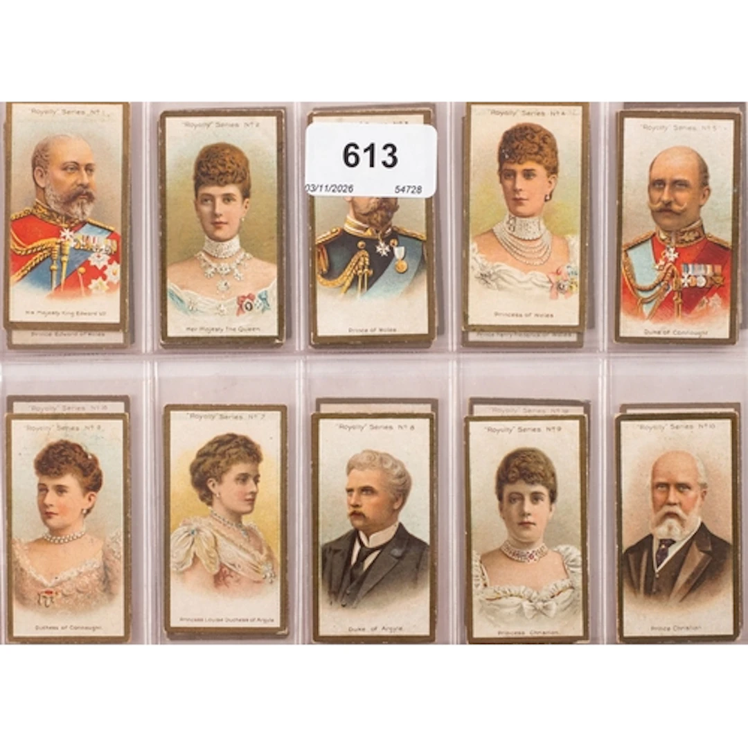 A set of Taddy 'Royalty' cigarette cards (25)