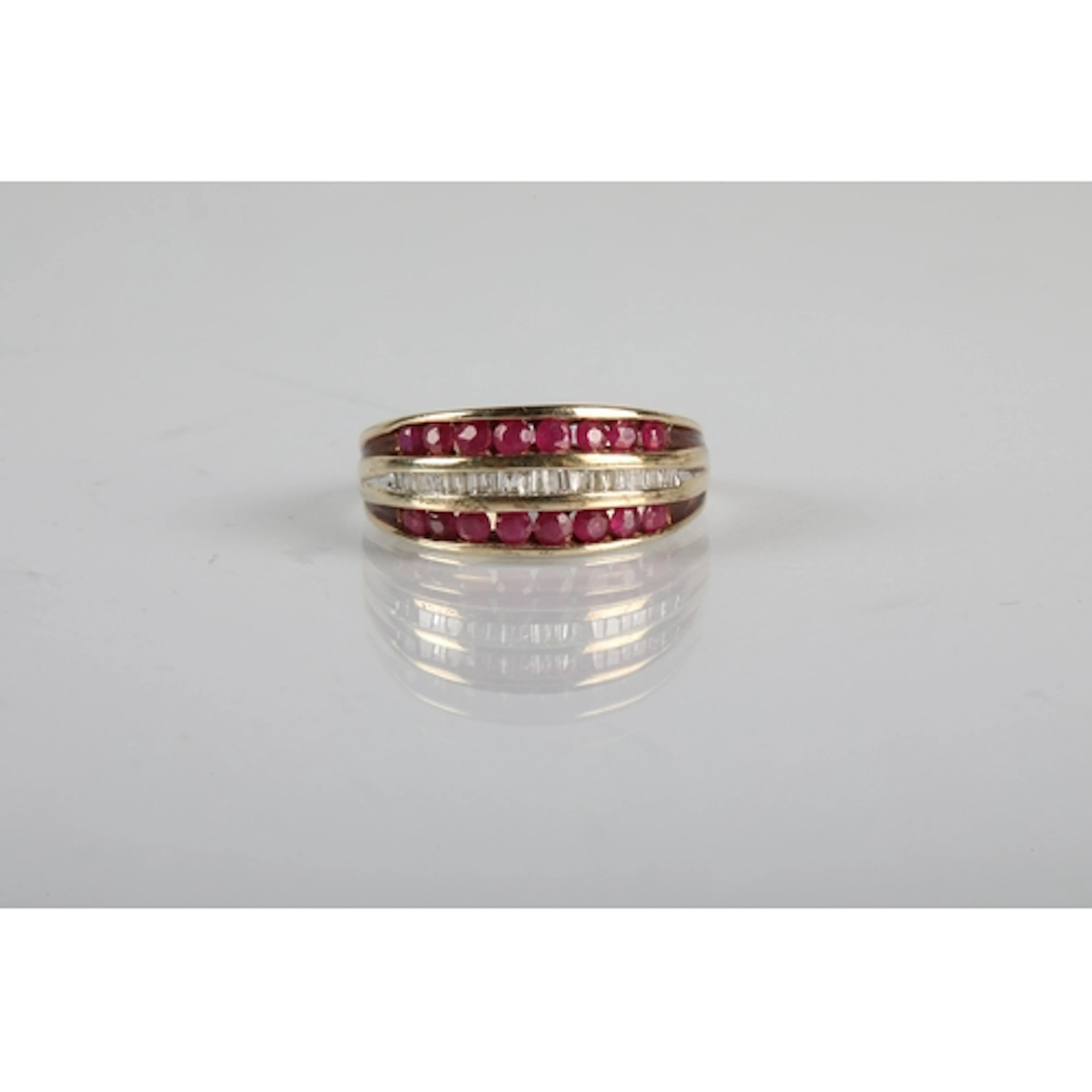 Ladies 9ct gold ruby and diamond ring, ring size L/M, gross ...