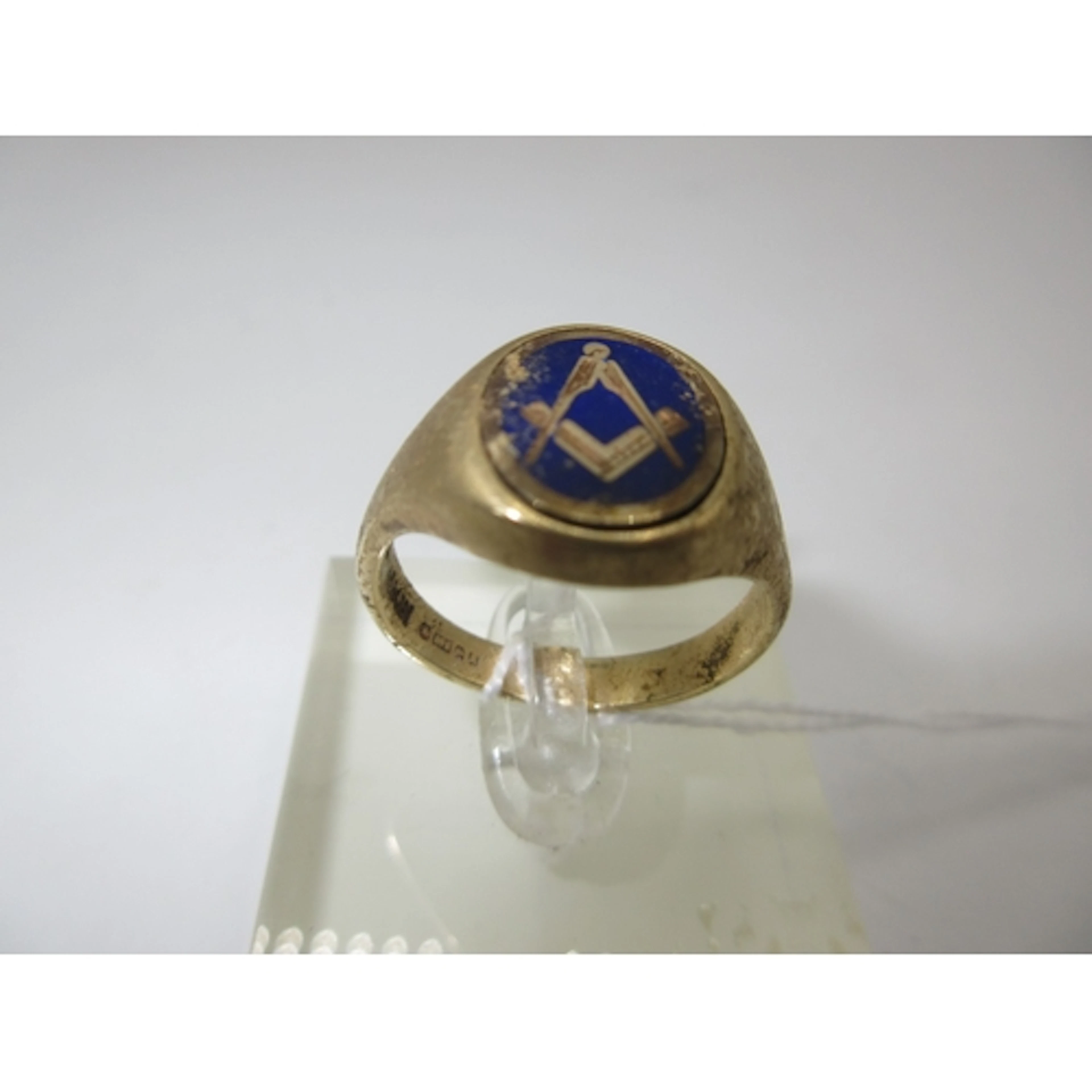 9ct Gold and Enamel Masonic Swivel Ring, Size T/U, 7.87g