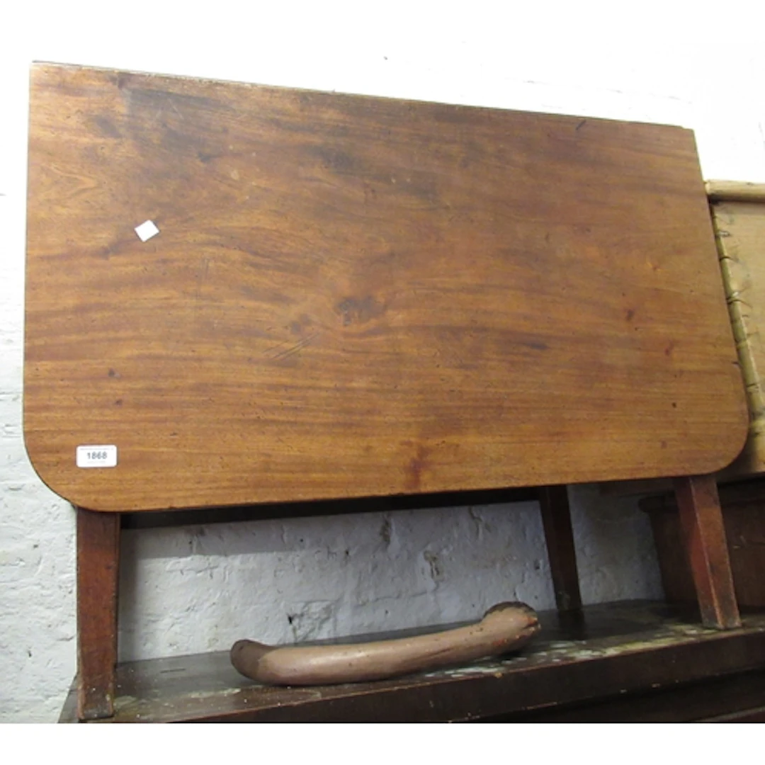 Small early 19th Century mahogany rectangular drop-leaf tabl...