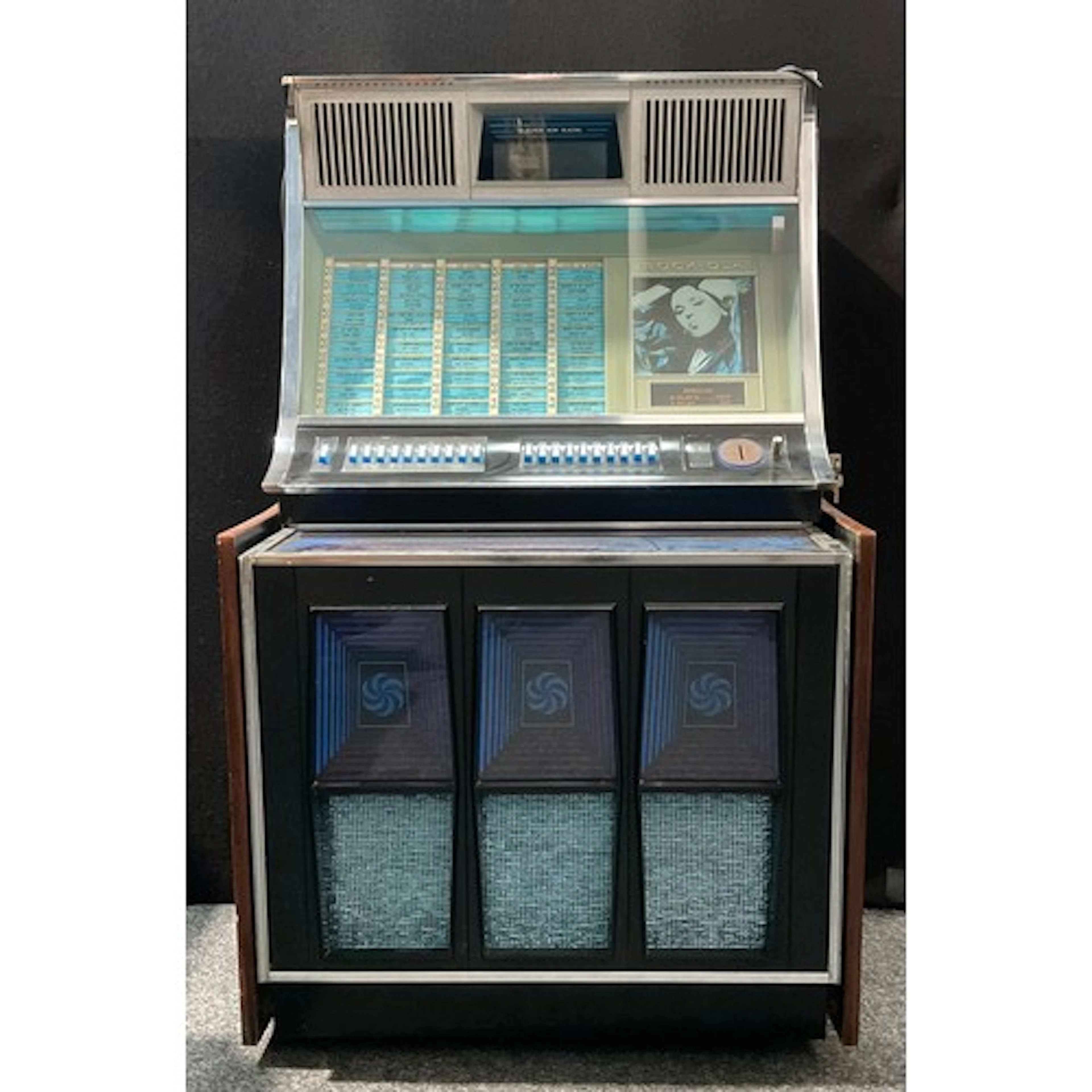 A vintage 1970’s Rock-Ola Solid State Stereophonic freestand...