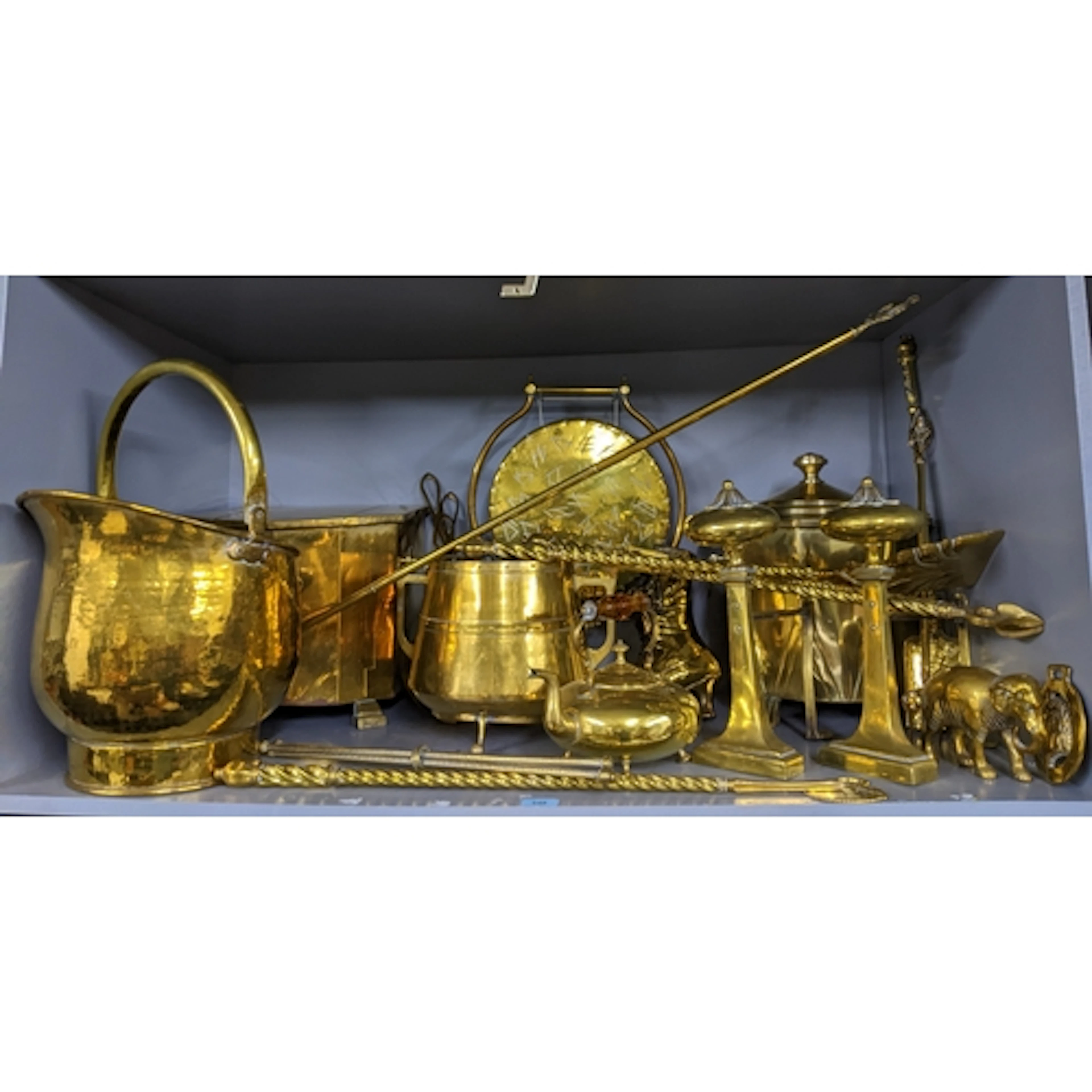 A mixed lot of Victorian and early 20th century brass firesi...