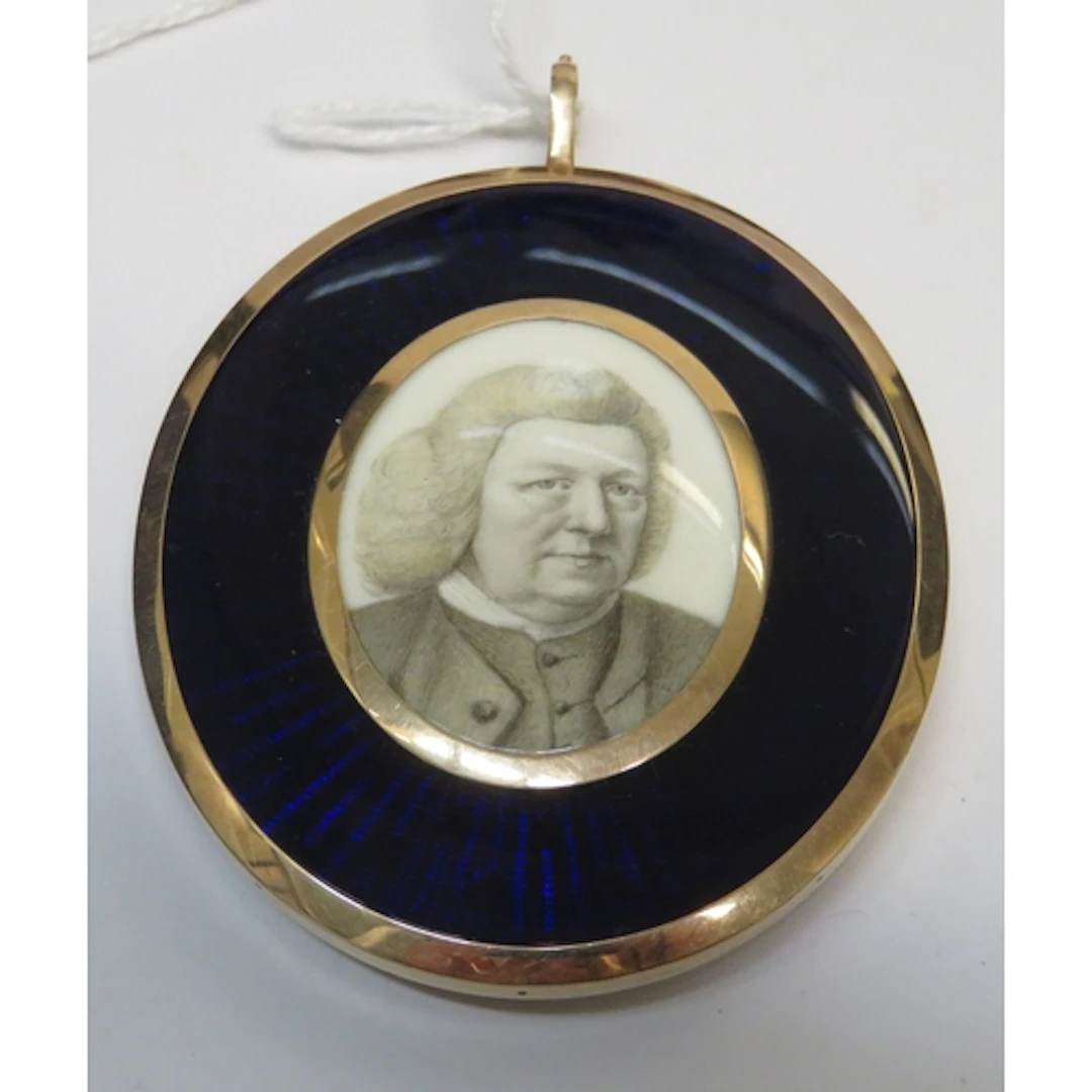 George III yellow metal and blue enamel pendant locket, inse...