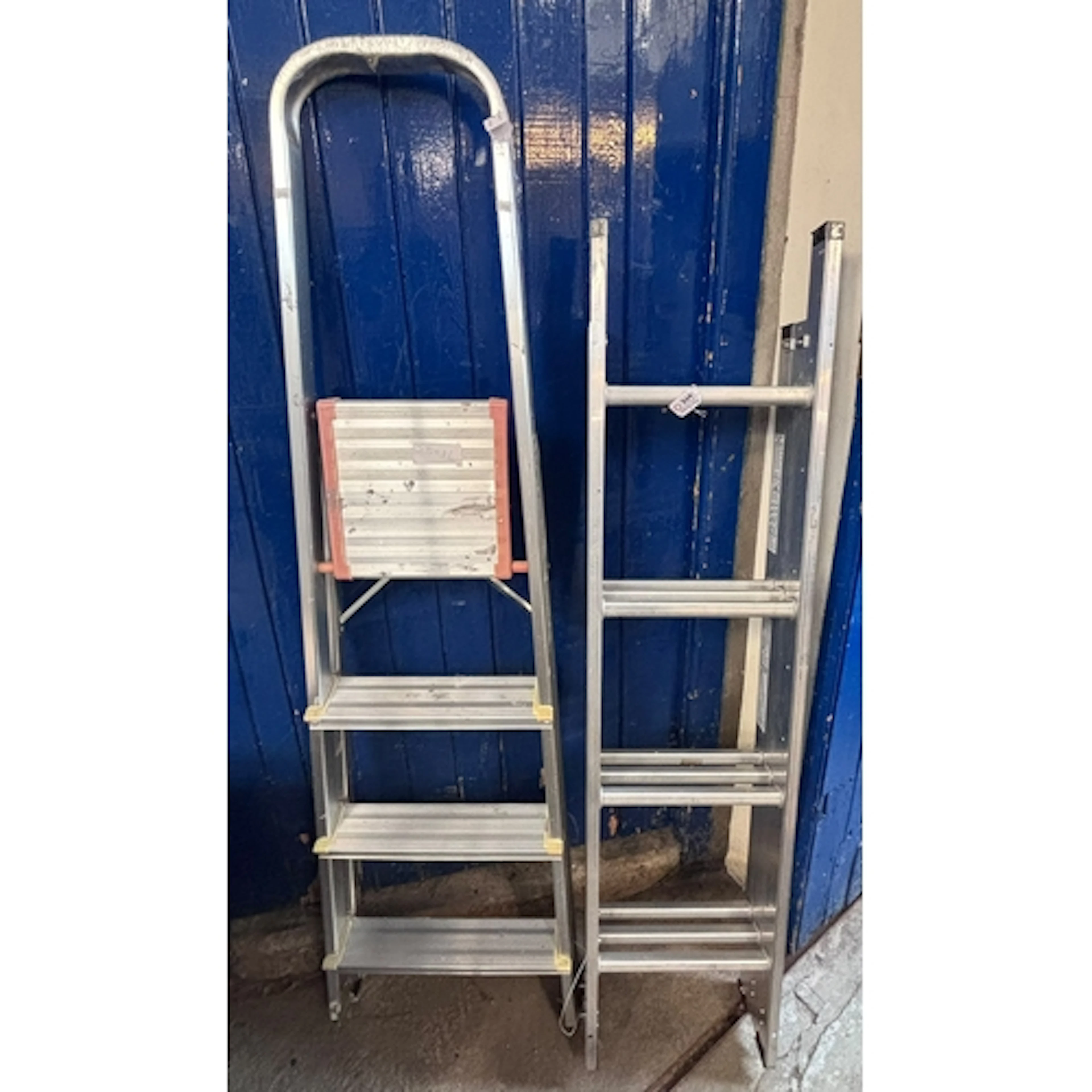 Decorator's aluminium step ladder and telescopic loft type l...