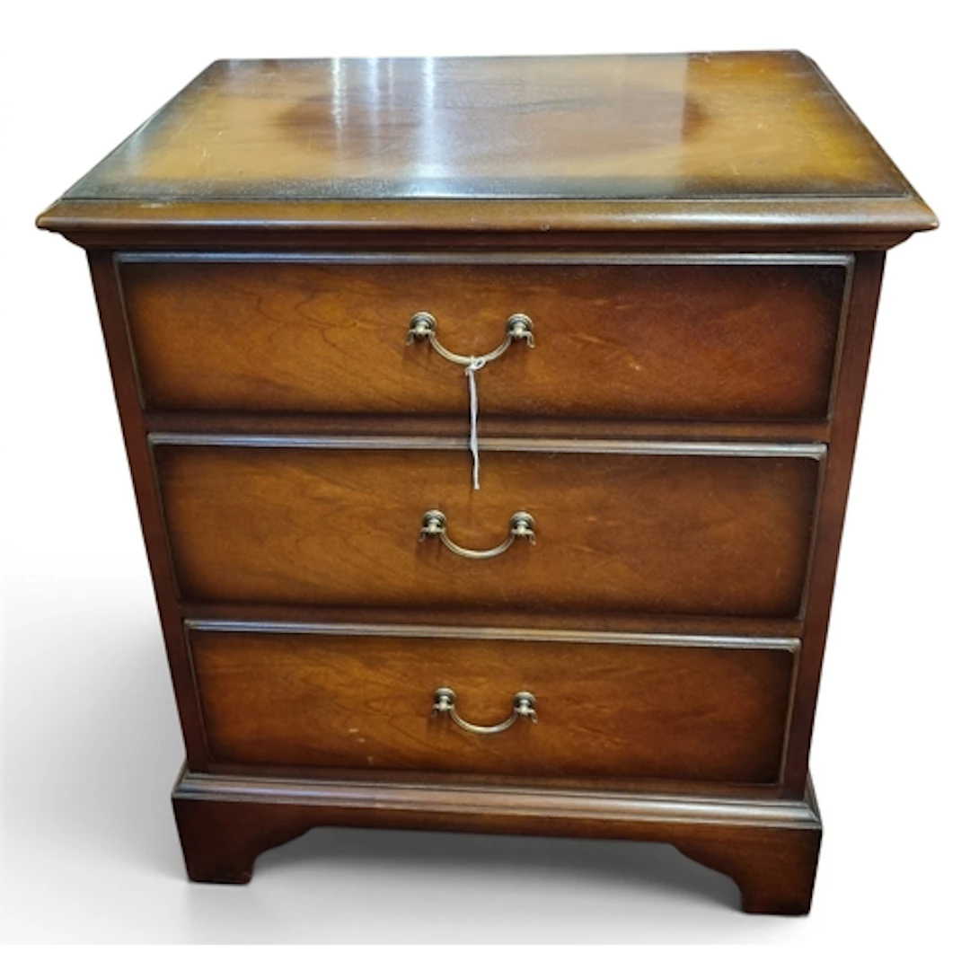 A 20th Century miniature Chest of Drawers. 56 x 38 x H 65 cm...