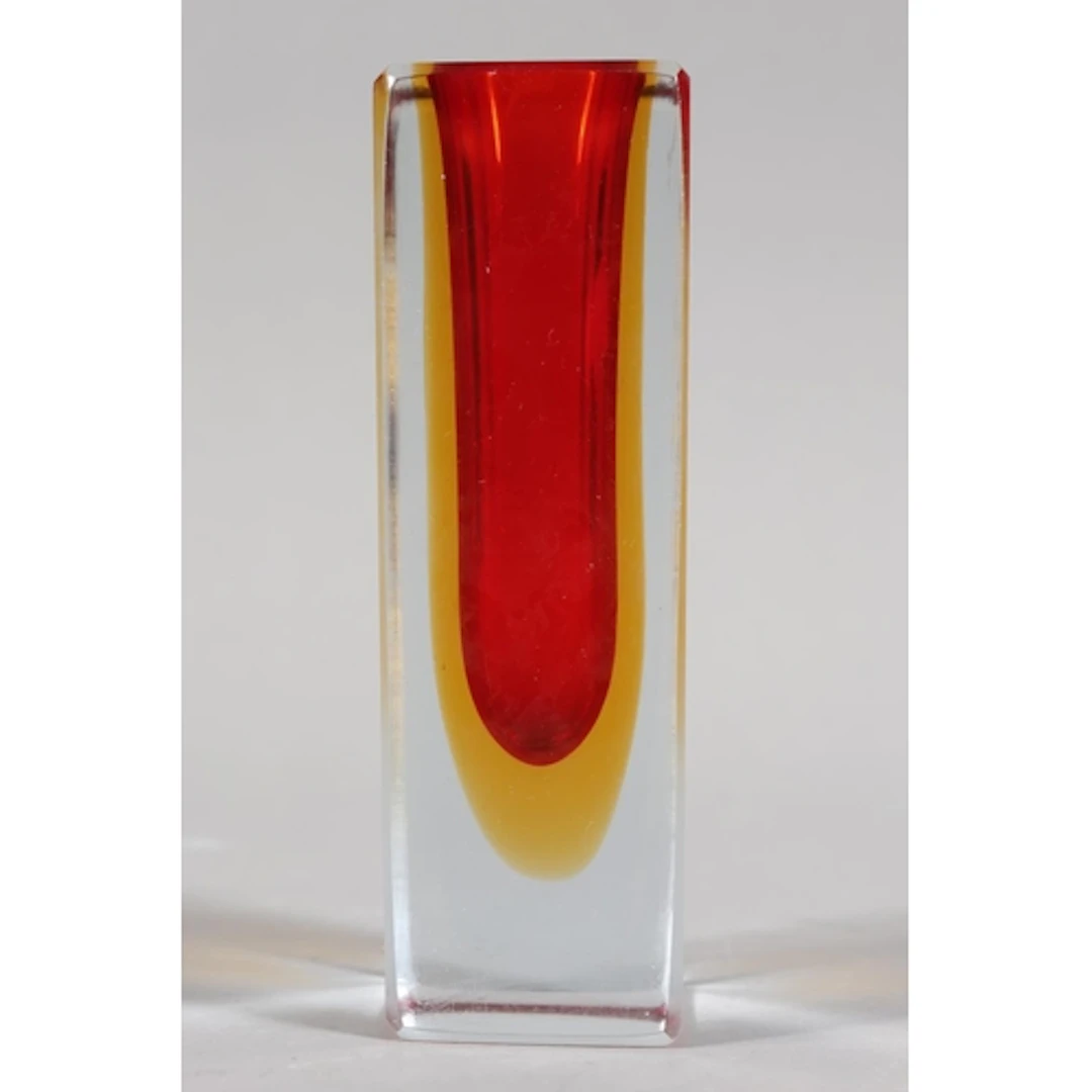 Murano Sommerso art glass cubed vase with red in colour, 12c...