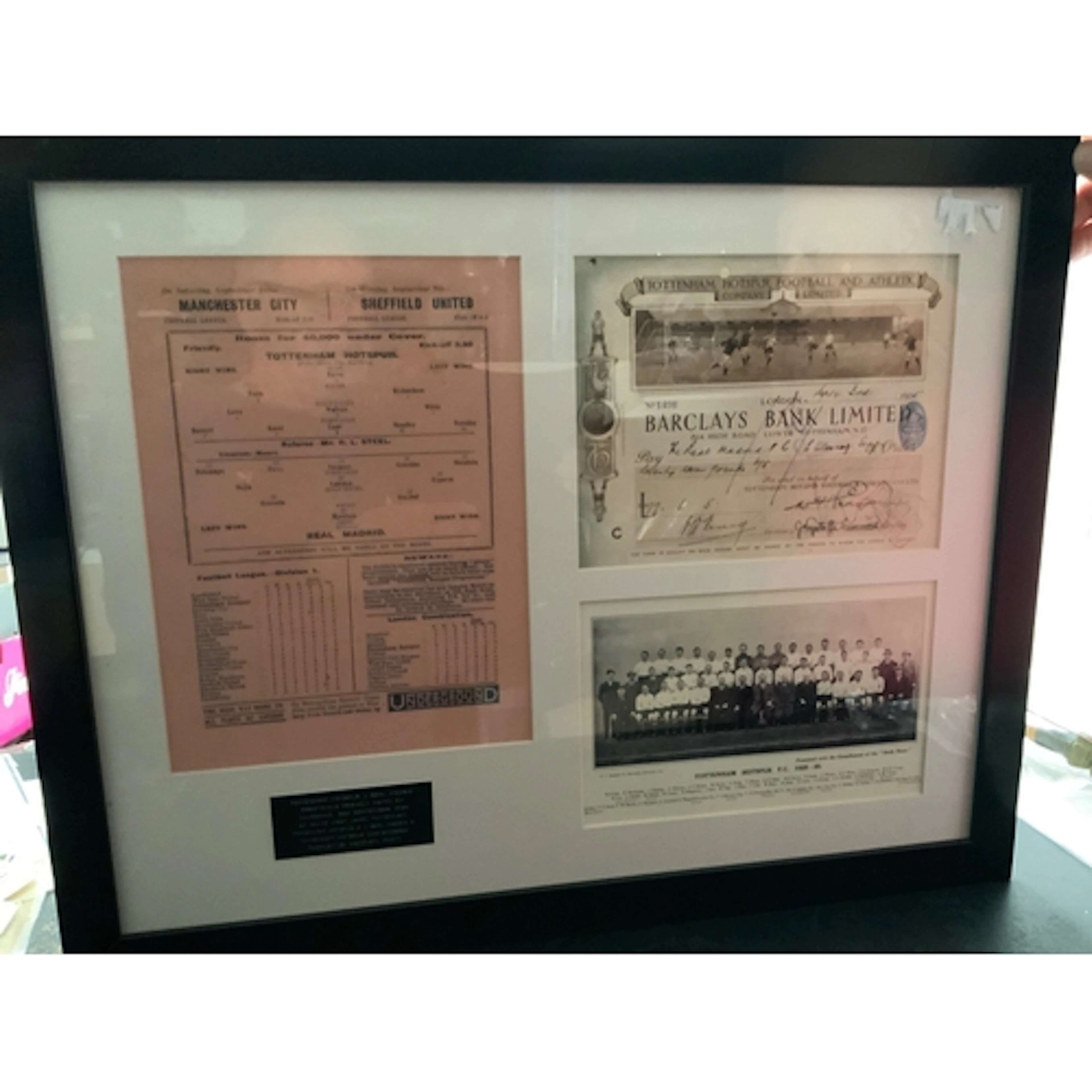 Tottenham 1925 - 1926 Football Memorabilia Display: Programm...
