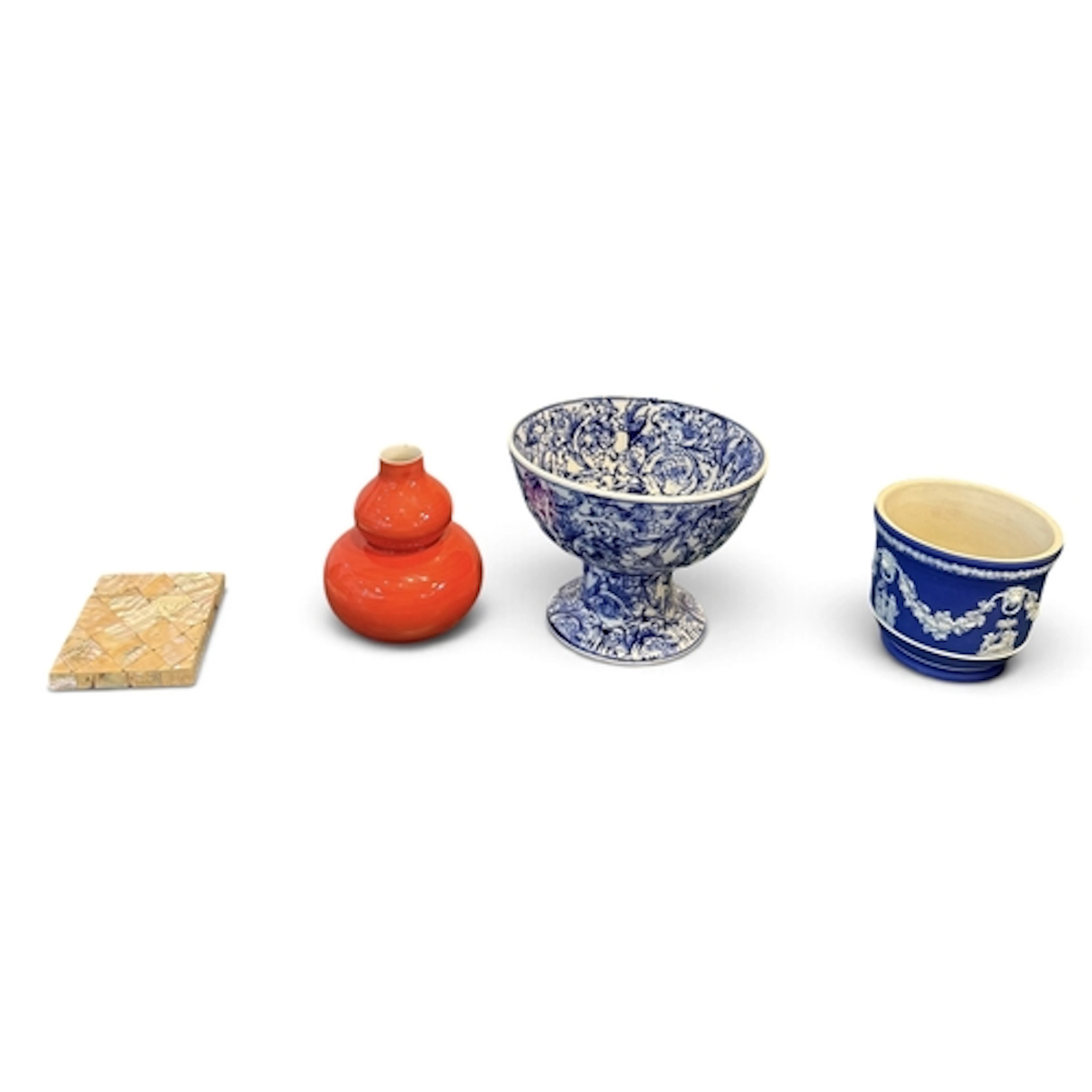 A MODERN CHINESE RED GLAZED DOUBLE GOURD VASE, UNDERGLAZE BL...