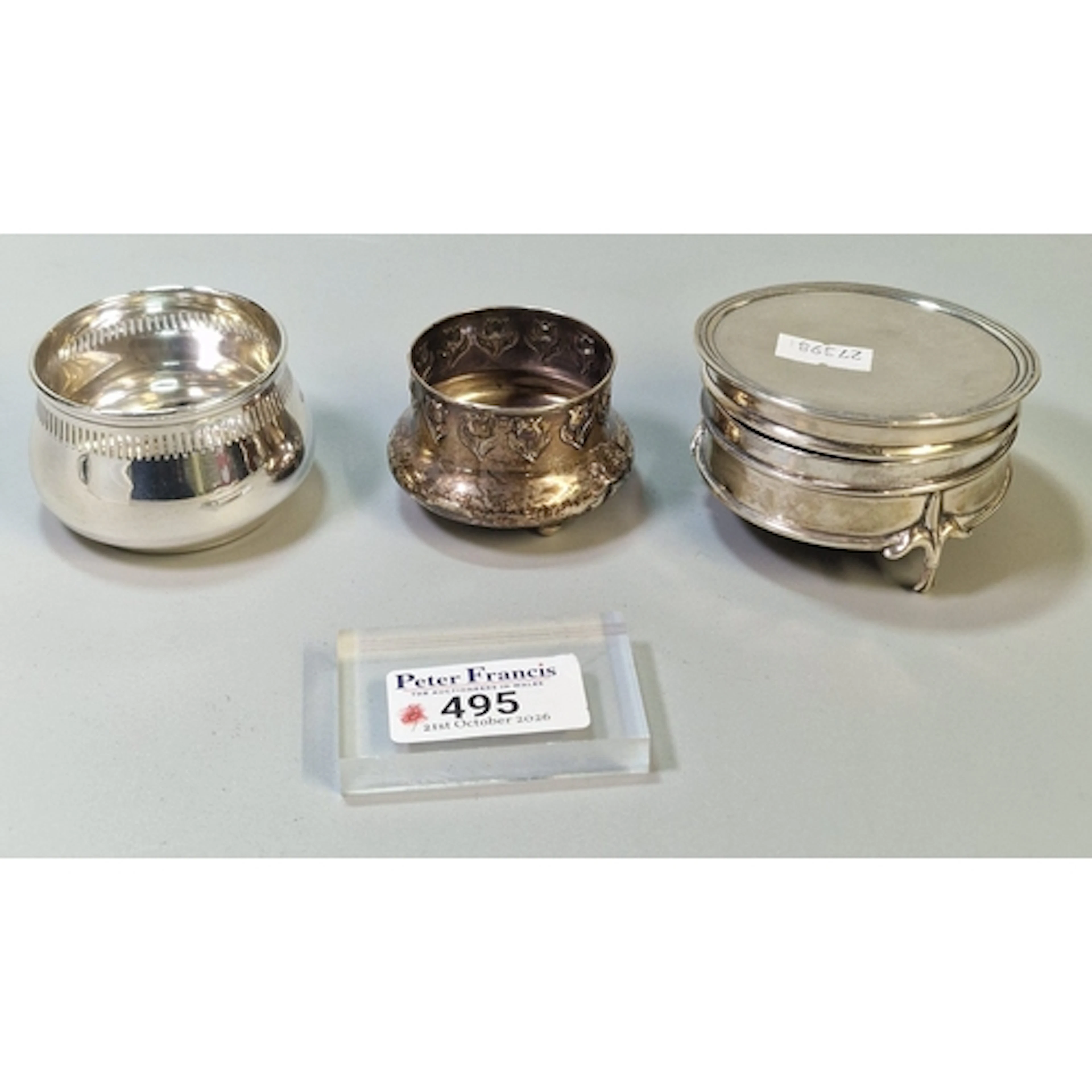 Silver sugar bowl with fluted collar, together with another ...