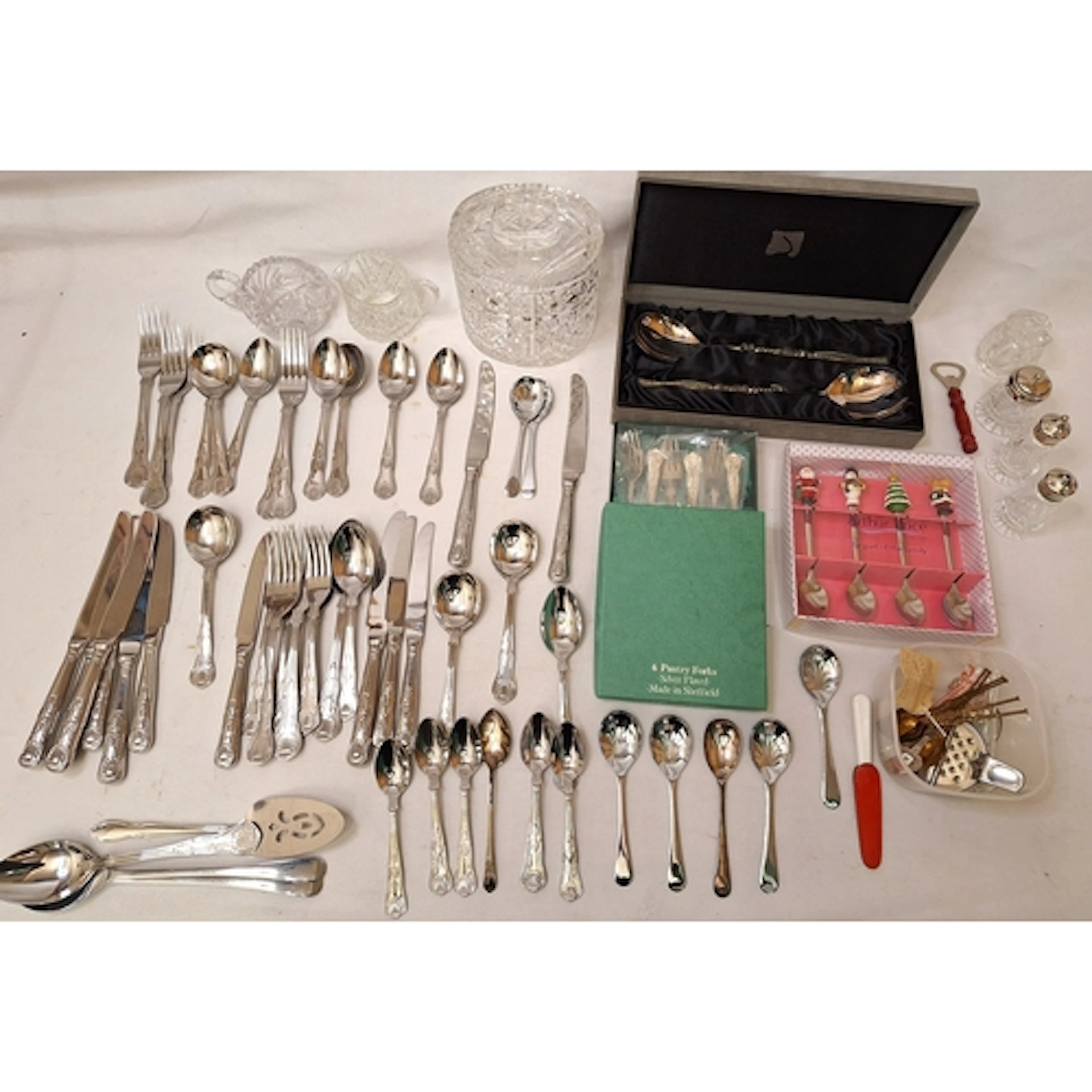 Kings Pattern Cutlery incl. boxed set Arthur Price teaspoons...