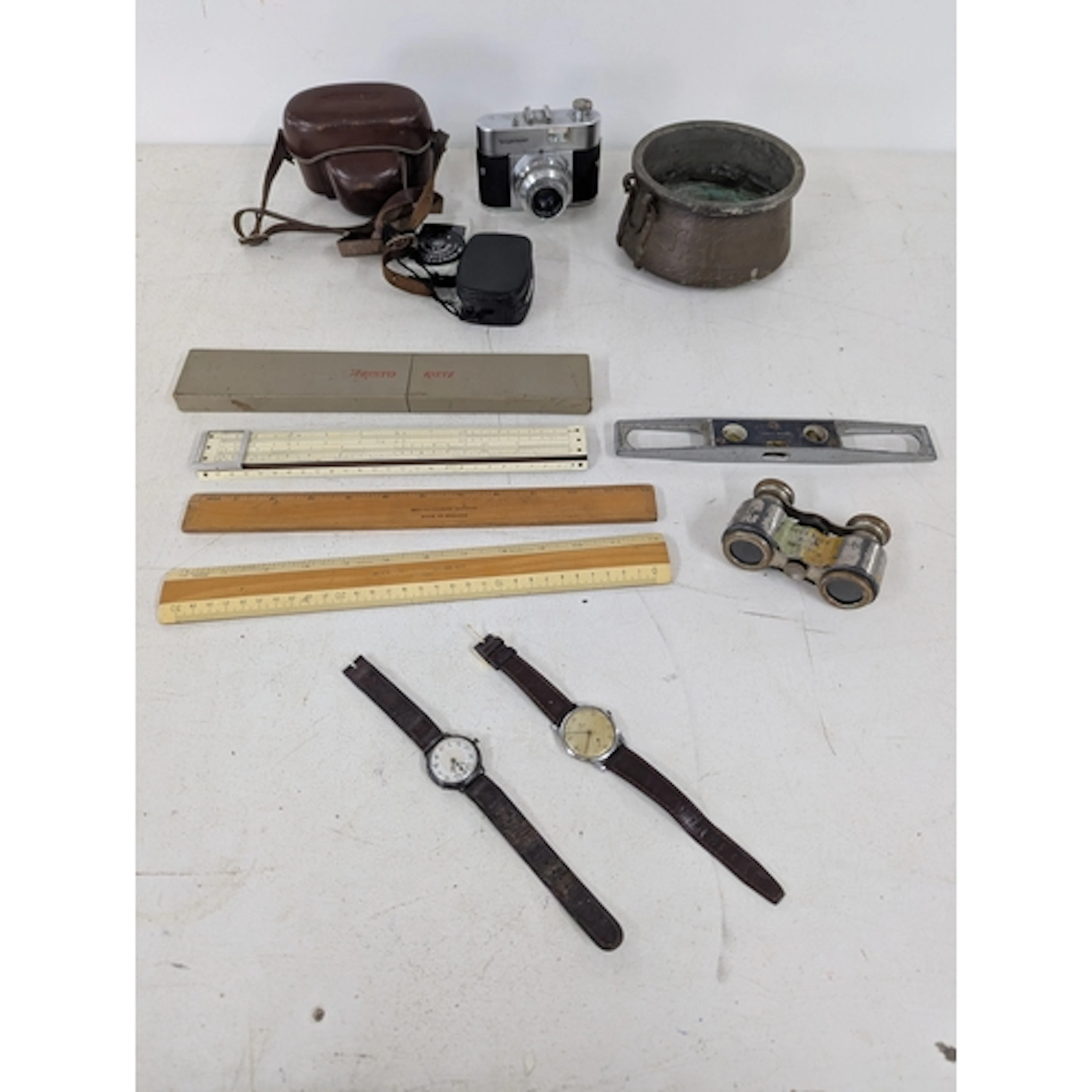 A mixed lot to include an early 20th century silver cased ge...
