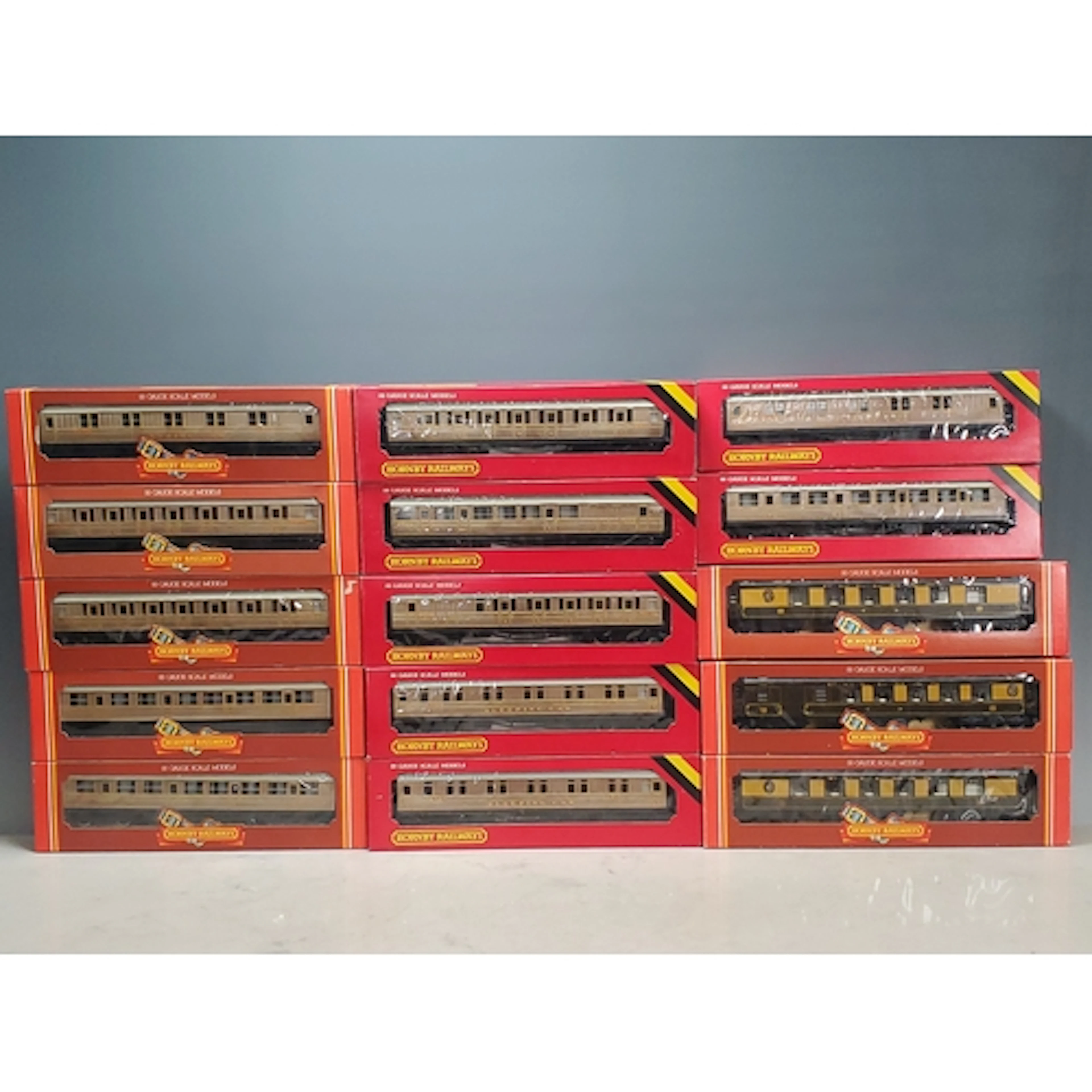 15x Hornby Railways Passenger Coaches comprising LNER Gresle...