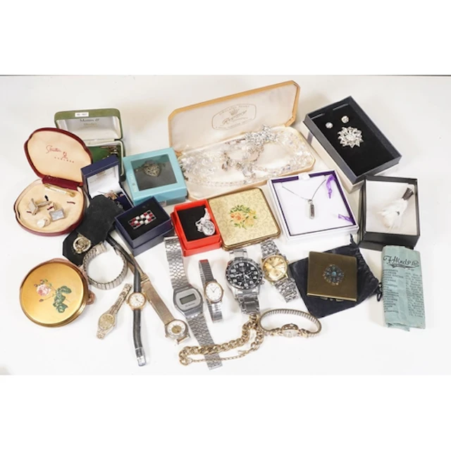 Selection of costume jewellery to comprise sterling silver n...