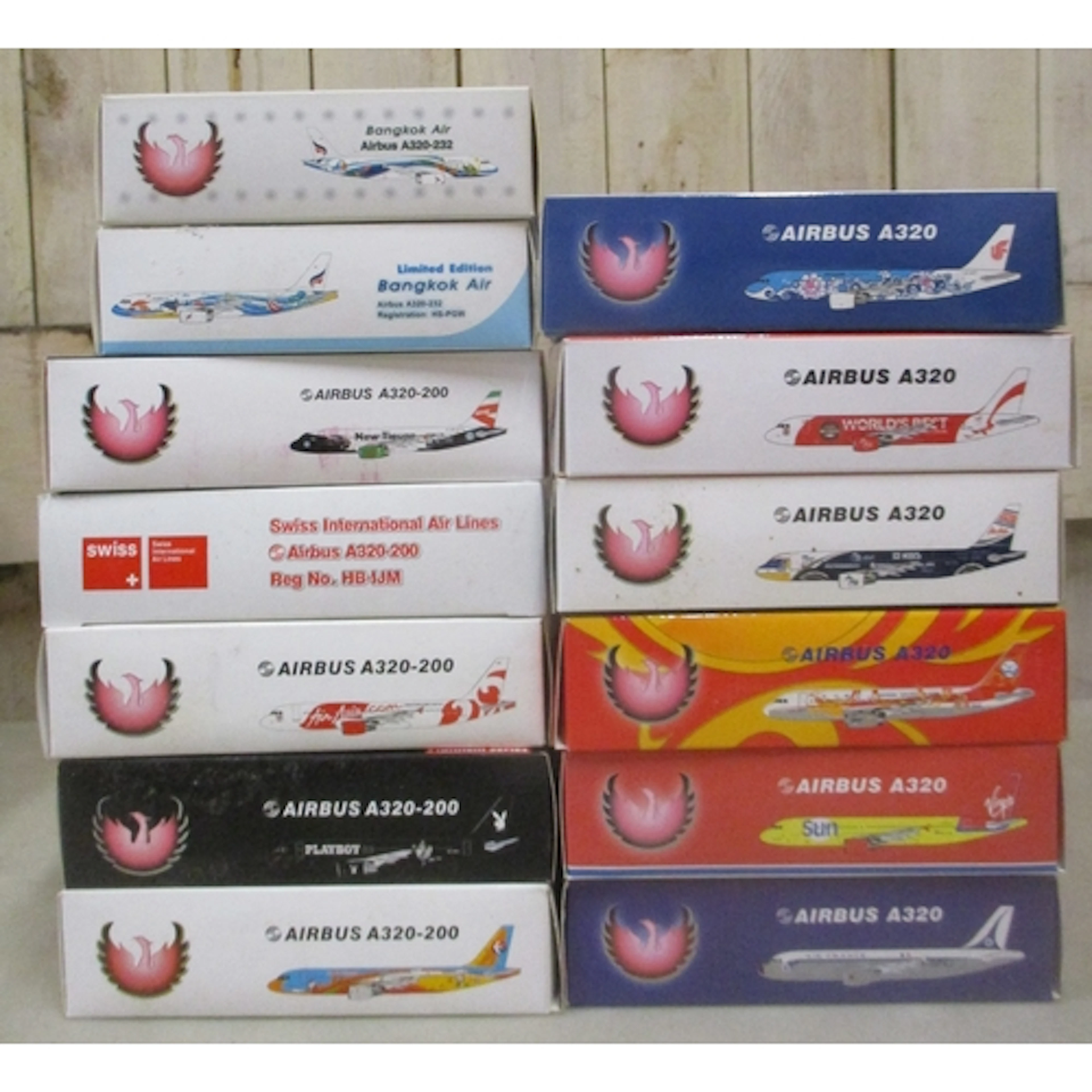 Phoenix. Collection of 1/400 Airbus A320 aircraft, generally...