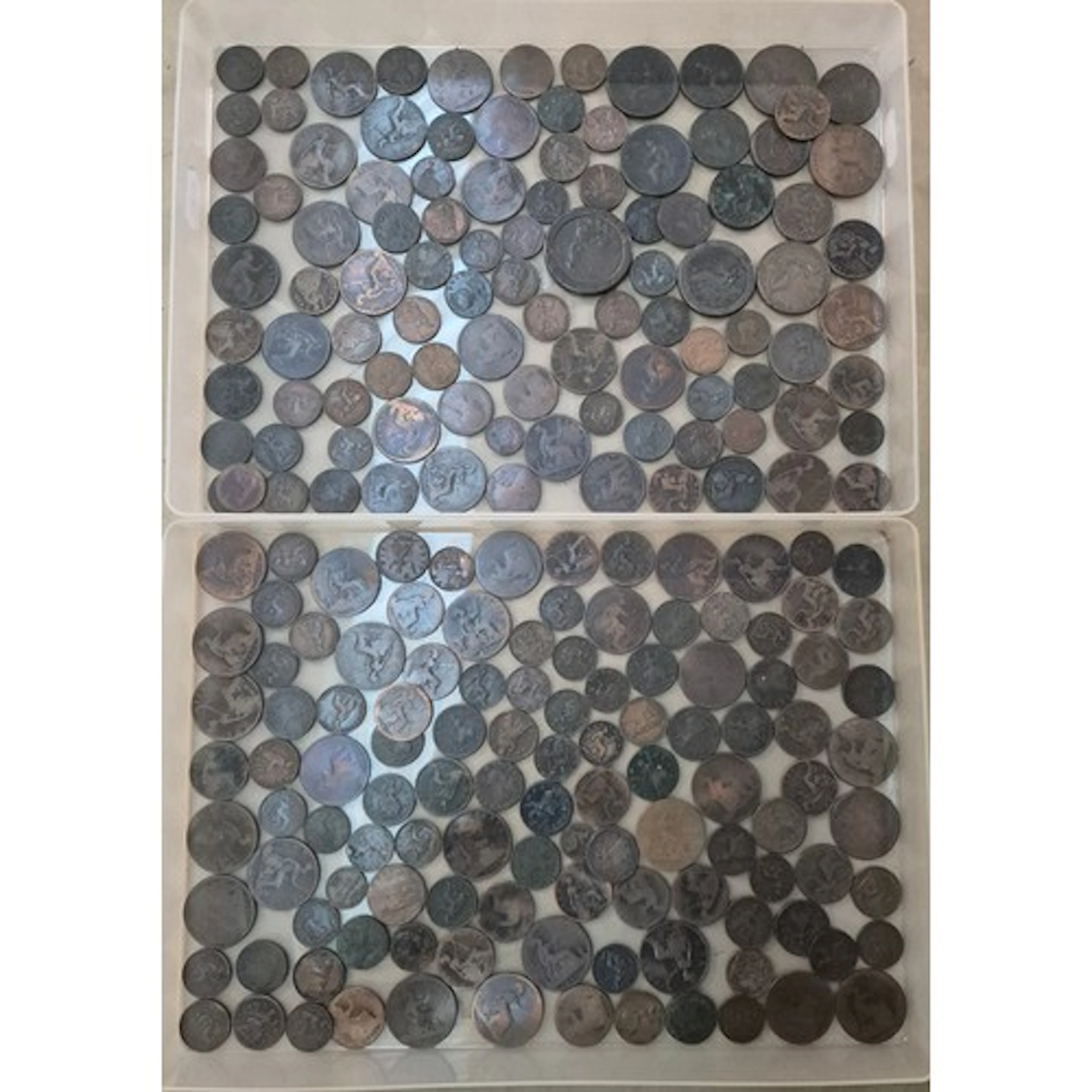Two trays of assorted Victorian & earlier copper/bronze GB c...
