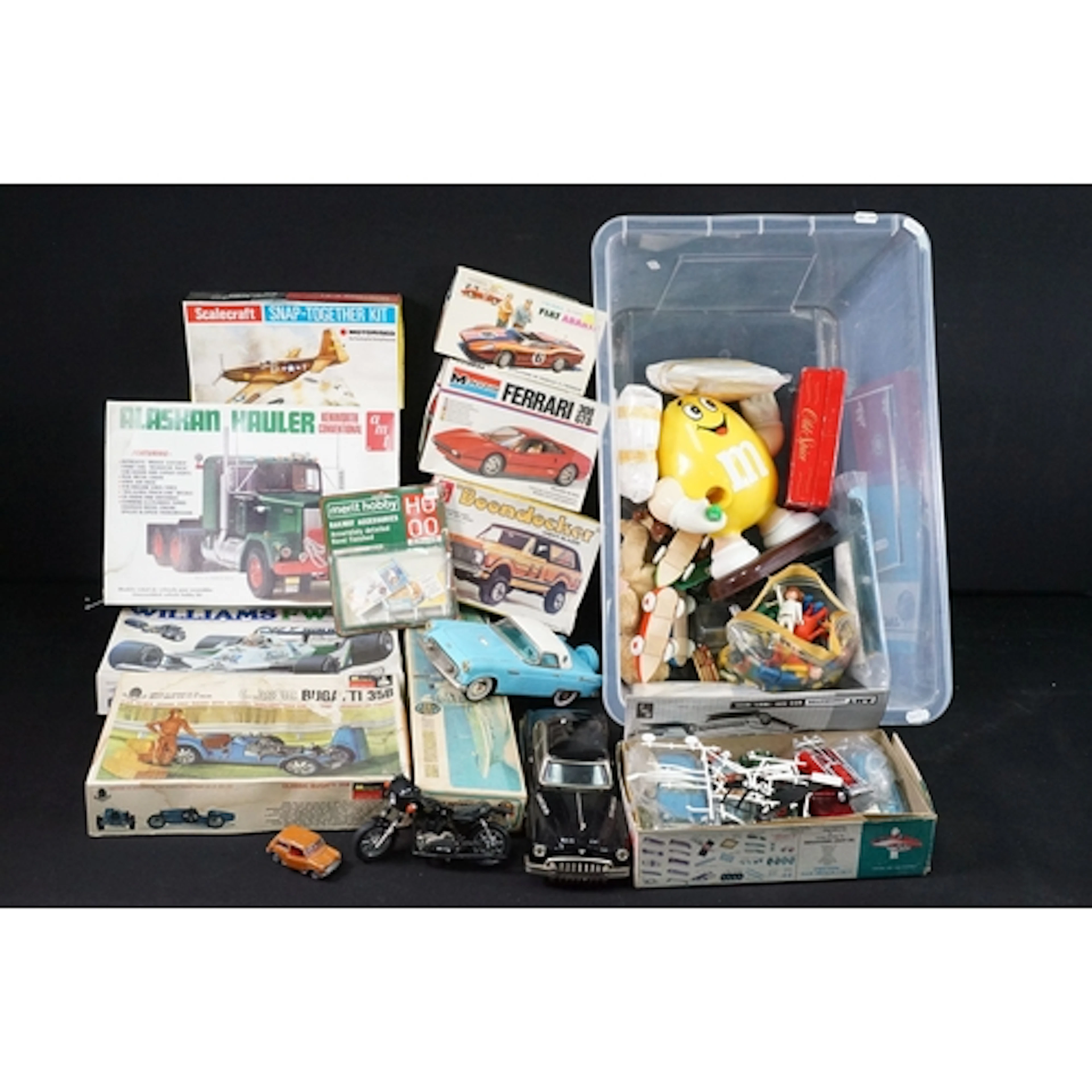 Collection of toys to include Playmobil, 2 x tin plate cars ...