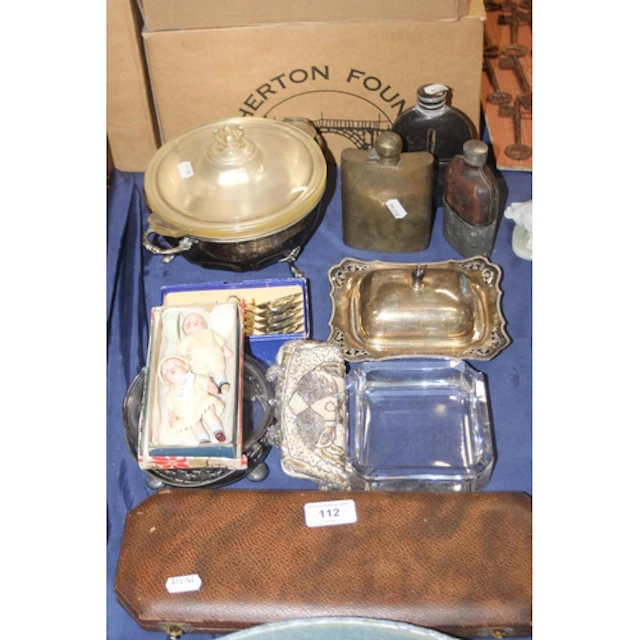 Vintage hip flasks, pair of miniature dolls, fish servers, e...