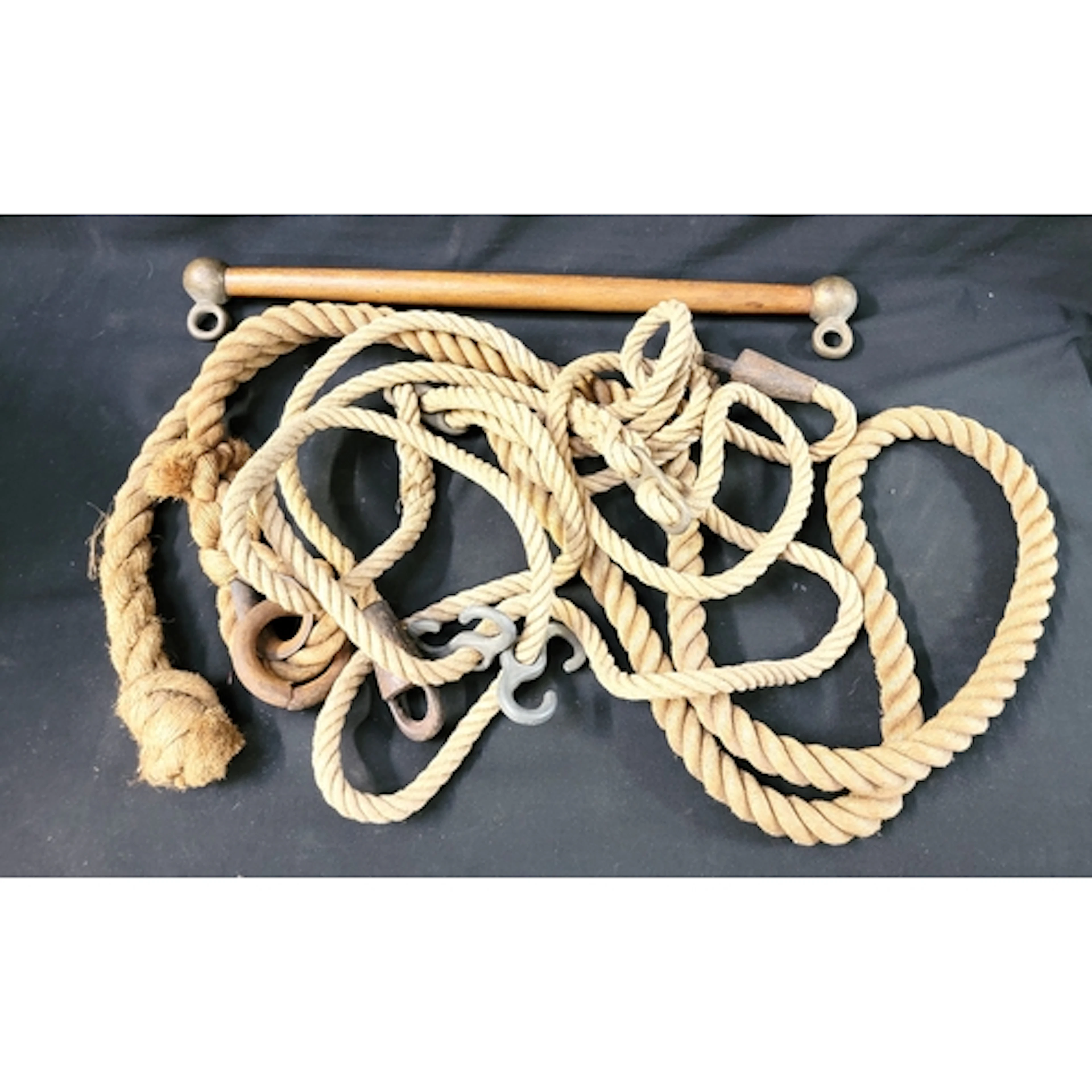 ANTIQUE FLYING TRAPEZE the Oak catch bar with brass ends wi...