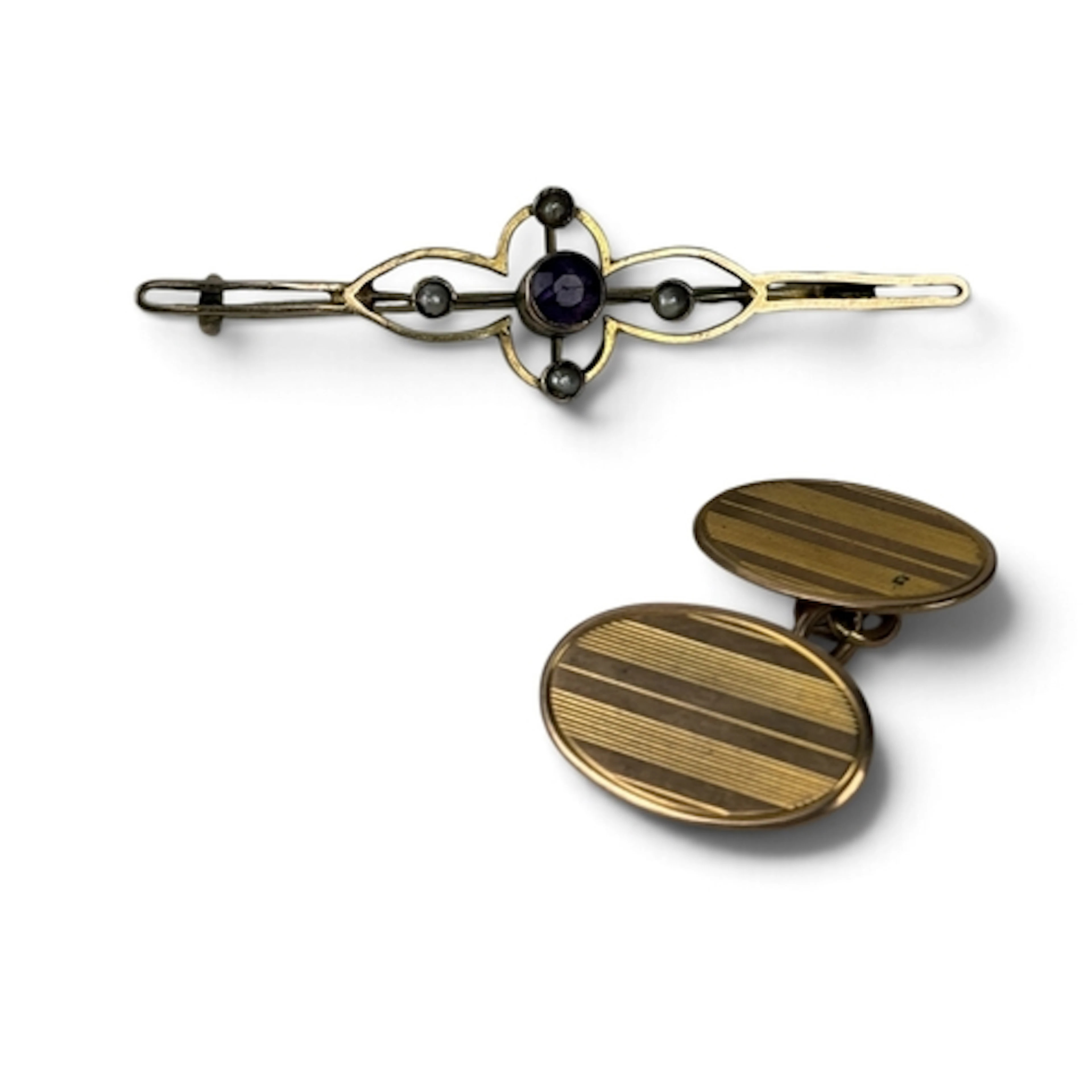 A 9CT GOLD CUFFLINK TOGETHER WITH AN AMETHYST SEED PEARL 9CT...