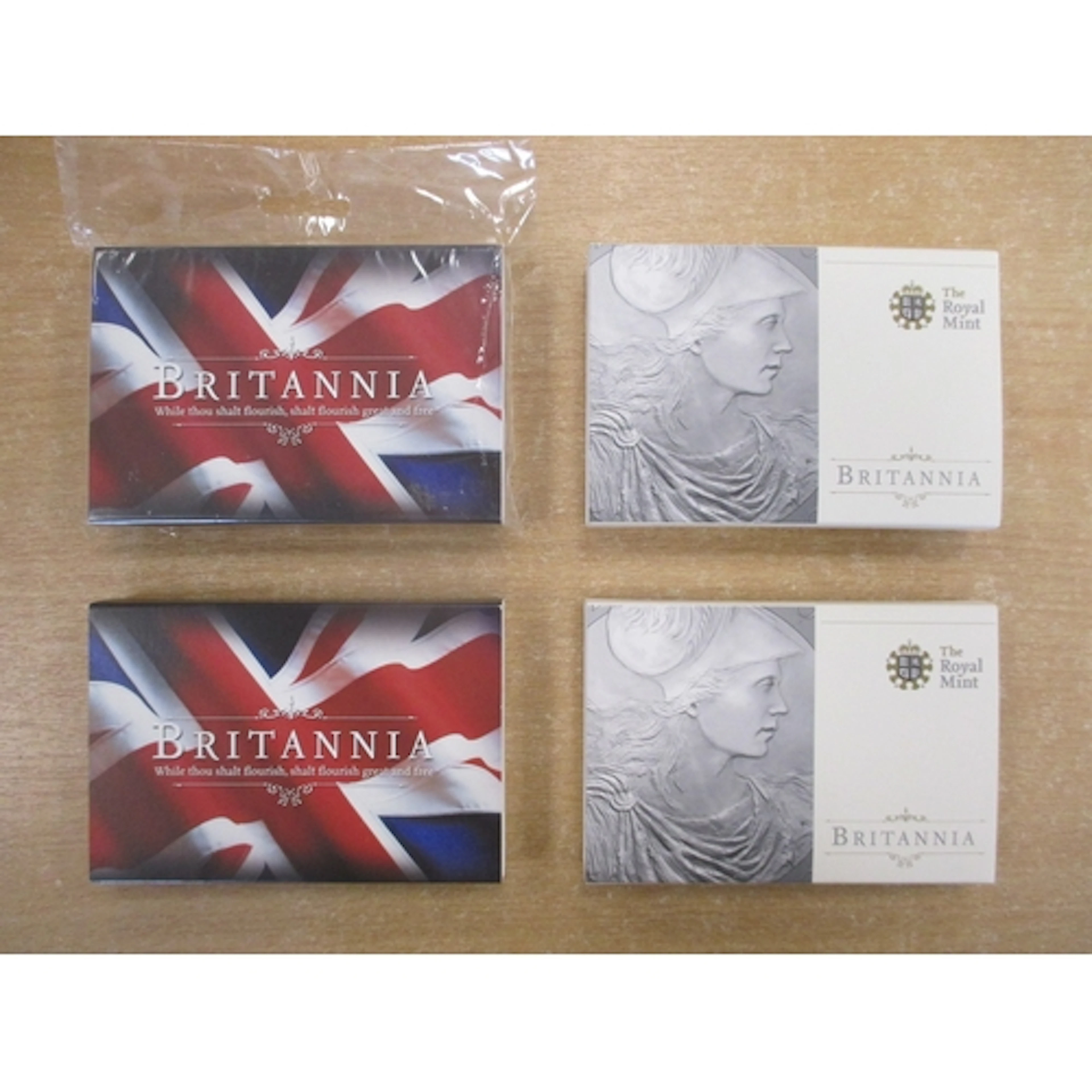 Collection of uncirculated £2 silver Britannia includes 2010...