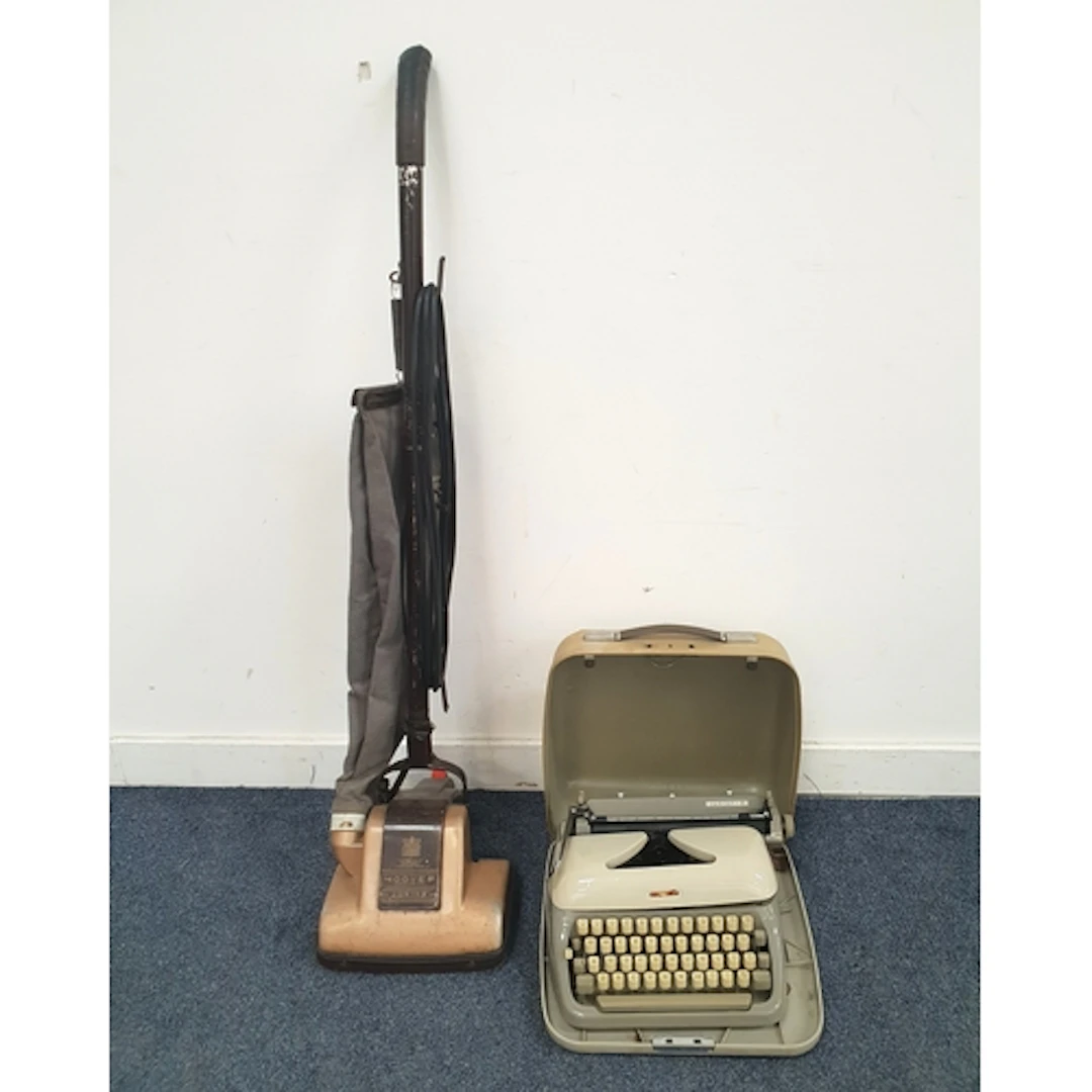 PAIR OF VINTAGE HOUSEHOLD ITEMS comprising a 1960's Adler Ju...