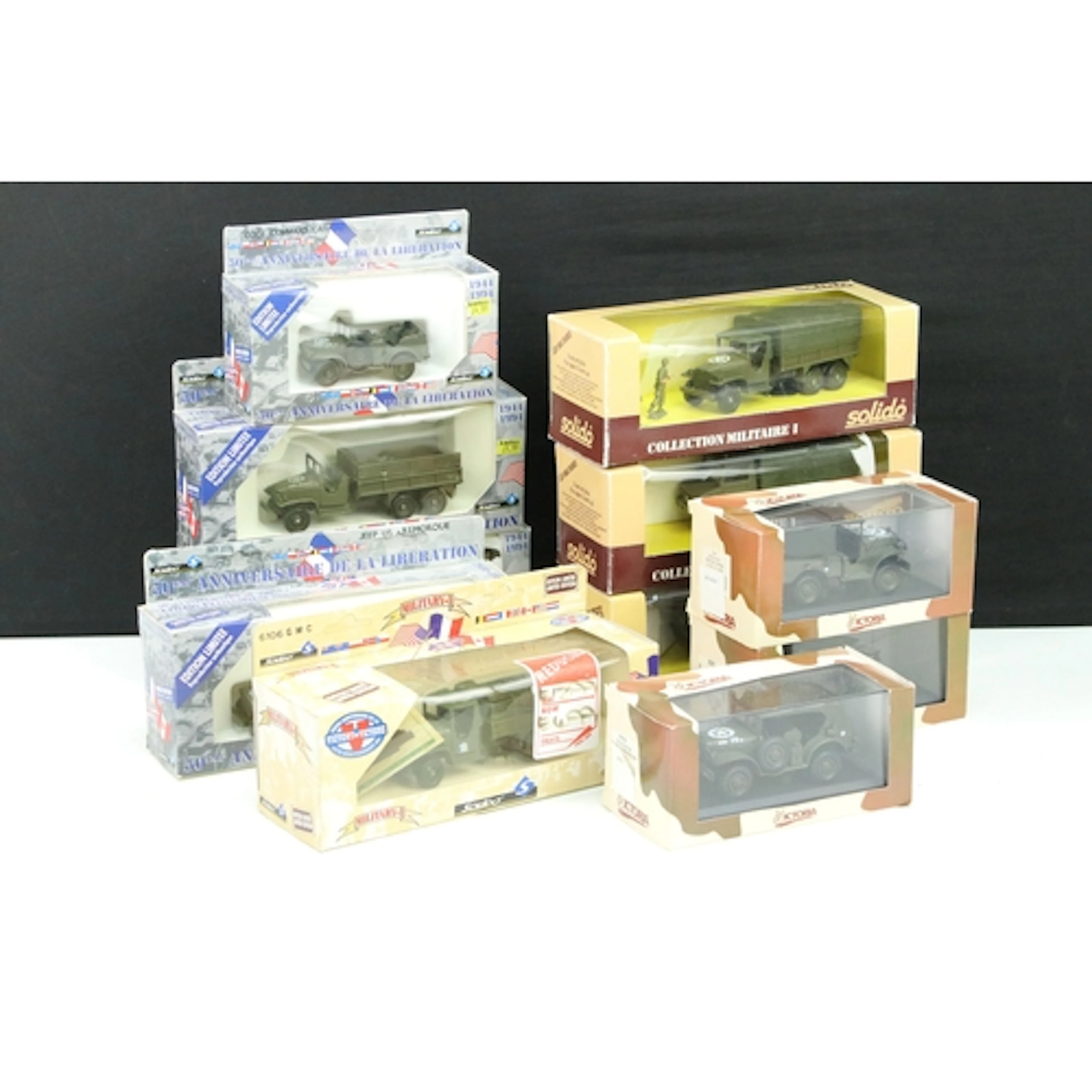 11 Boxed / cased military diecast models to include 8 x Soli...