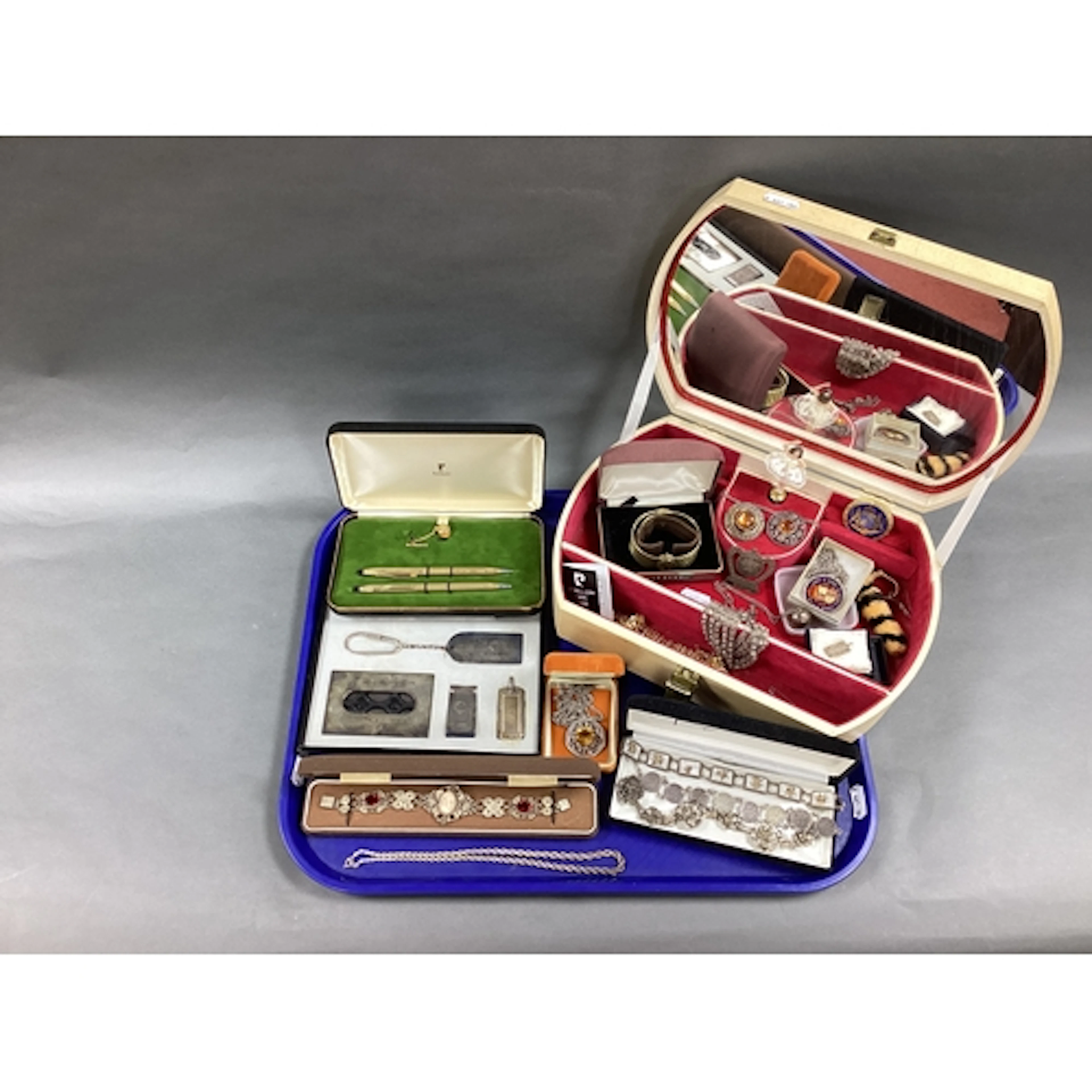 A Collection of Vintage and Later Costume Jewellery, includi...