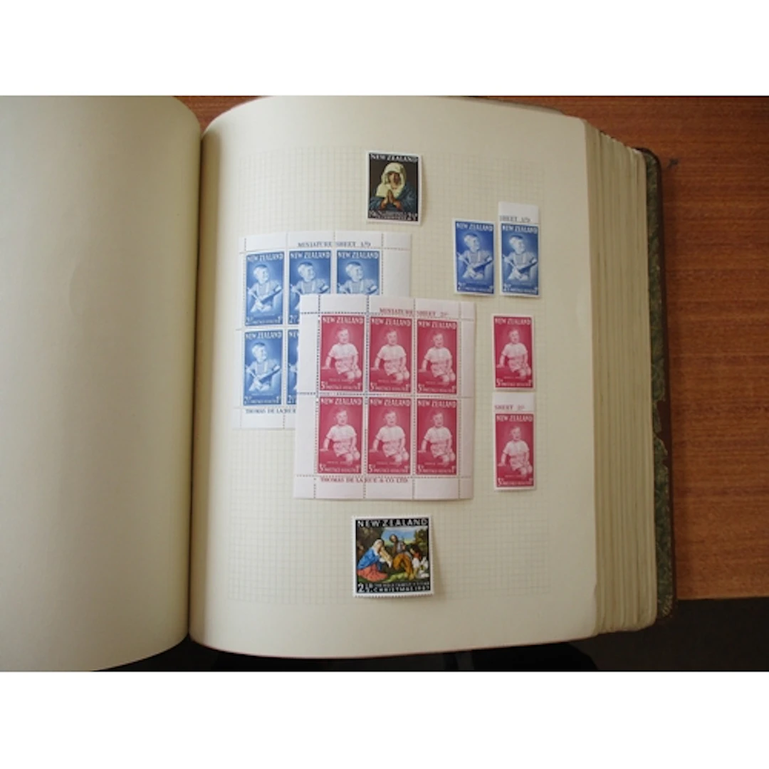 BC, coln in 2 old brown Lender albums, mostly KGVI -QEII, lo...