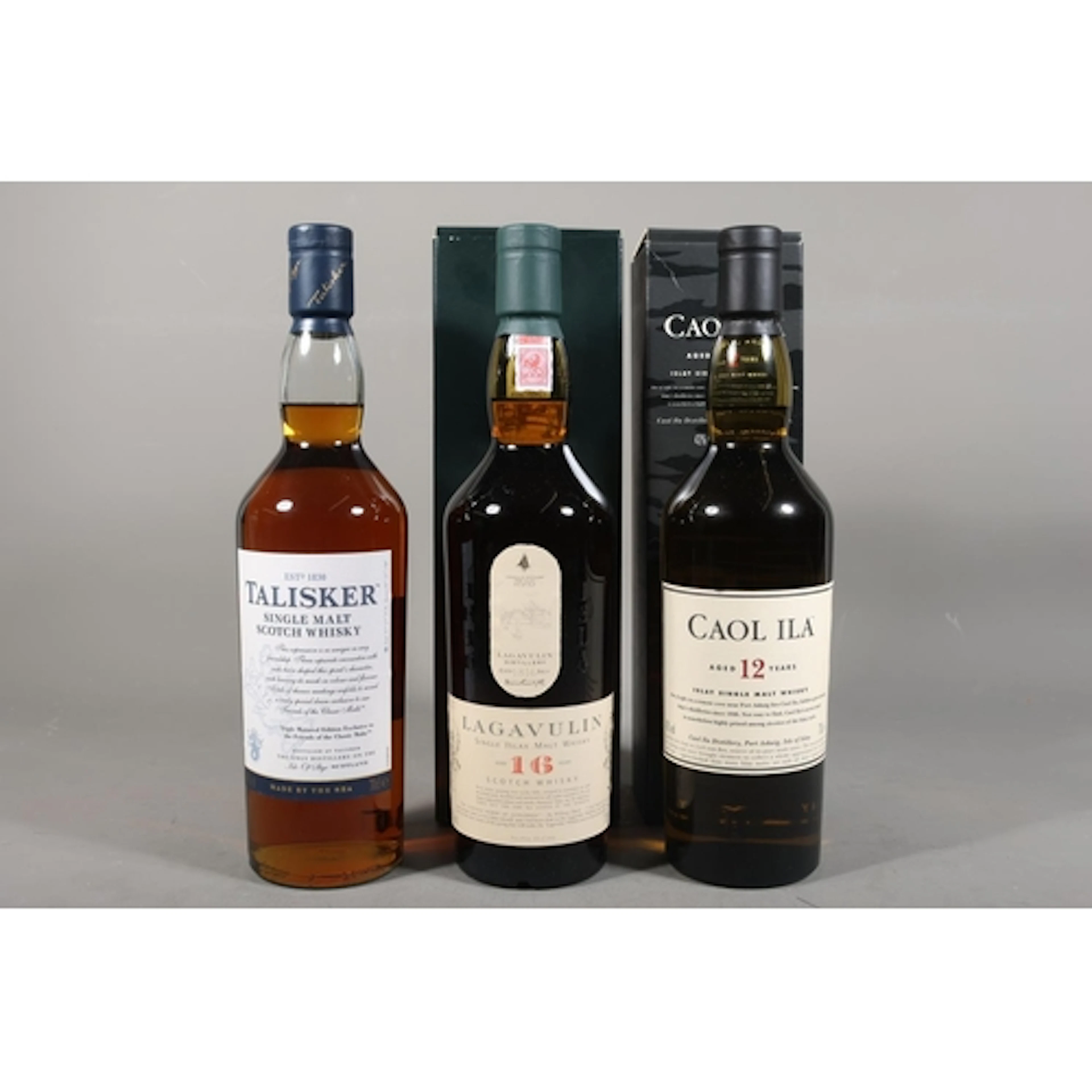 LAGAVULIN 16 year old Islay single malt Scotch whisky, Port ...