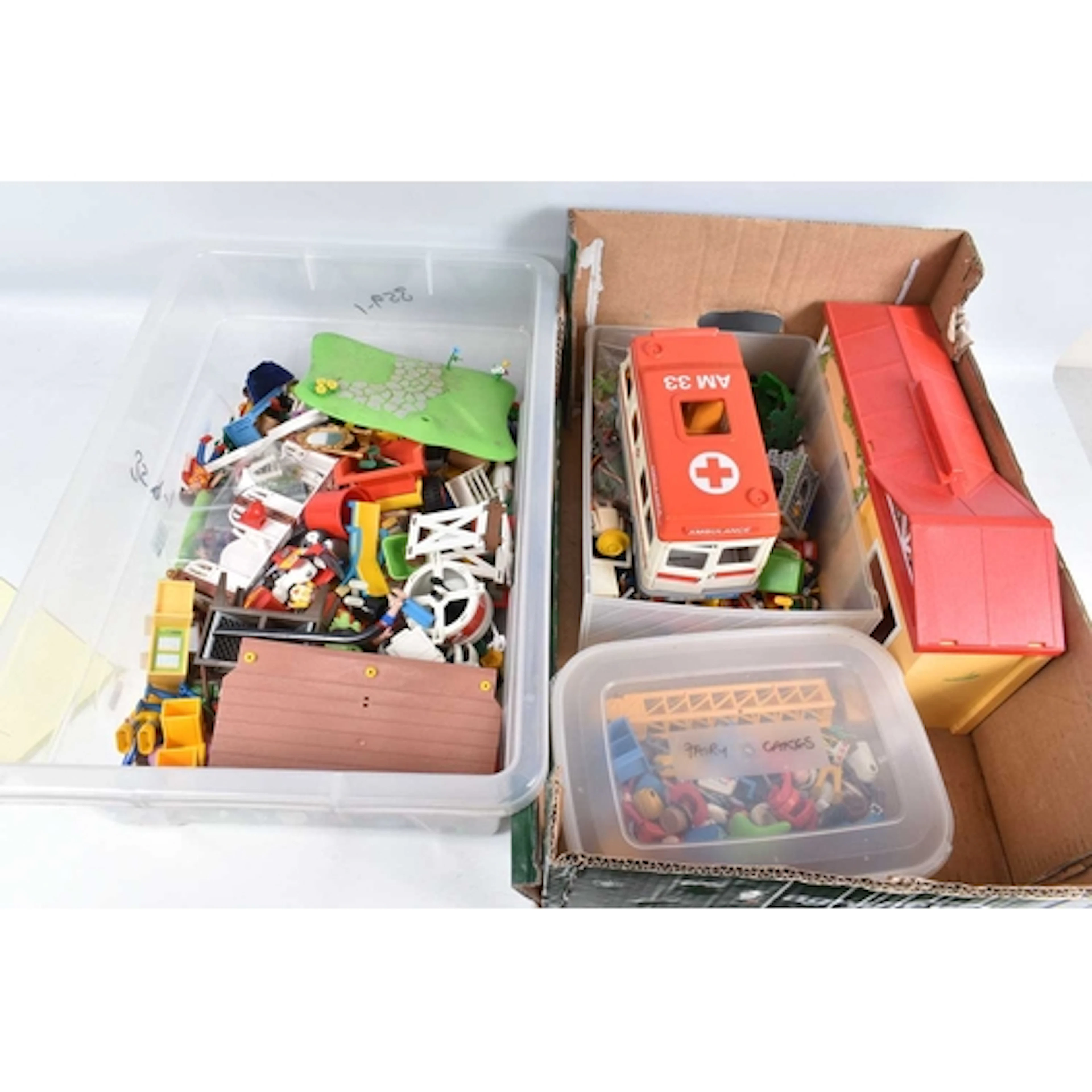A QUANTITY OF UNBOXED PLAYMOBIL FIGURES AND ACCESSORIES, to ...