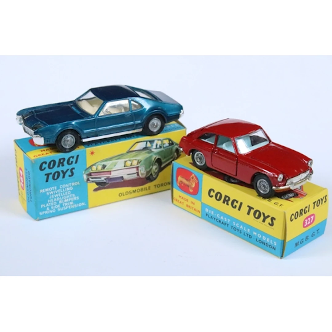 Two boxed Corgi diecast models to include 264 Oldsmobile Tor...