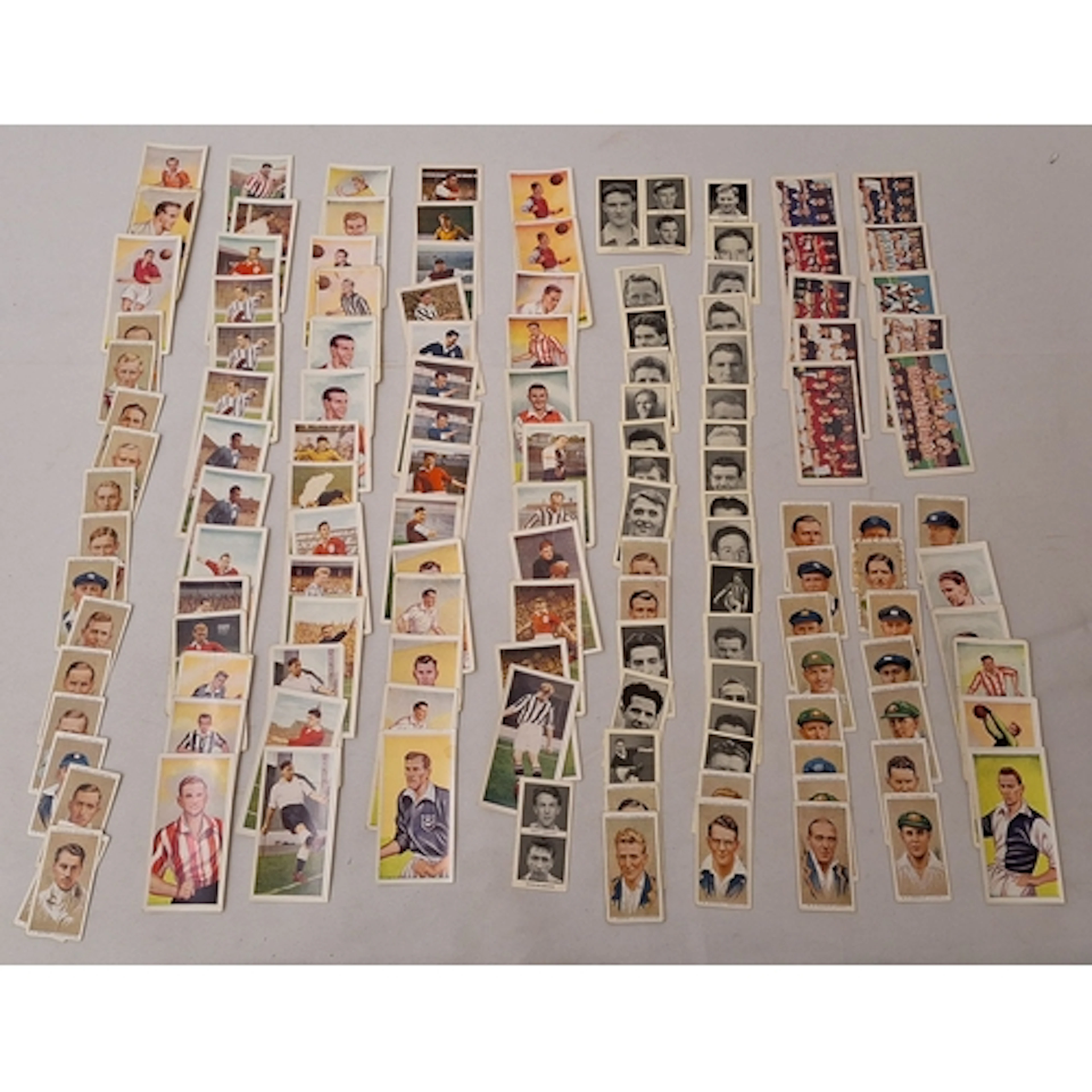 Vintage Collectors Cards Famous Footballers & Cricketers fro...