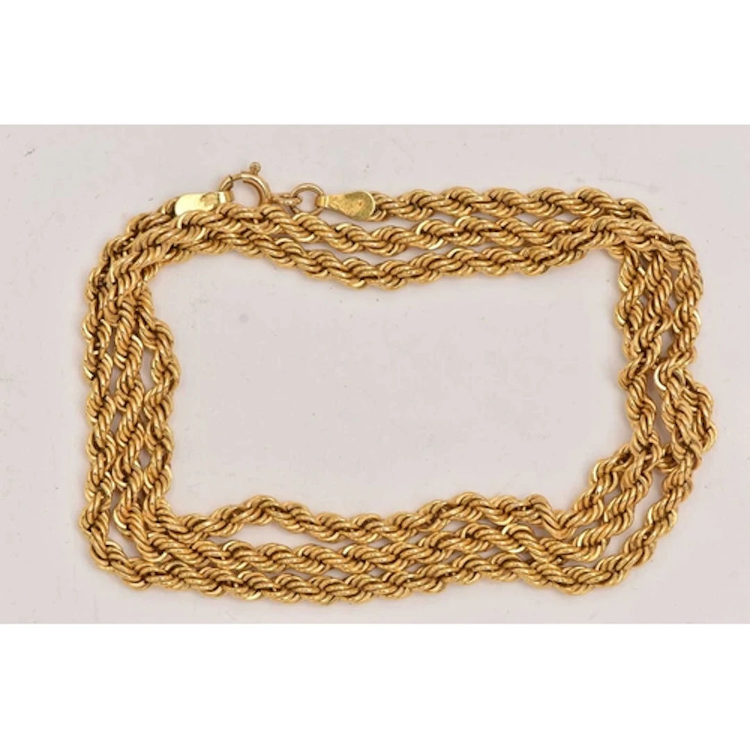 A 9CT GOLD ROPE TWIST CHAIN NECKLACE, fitted with a spring c...